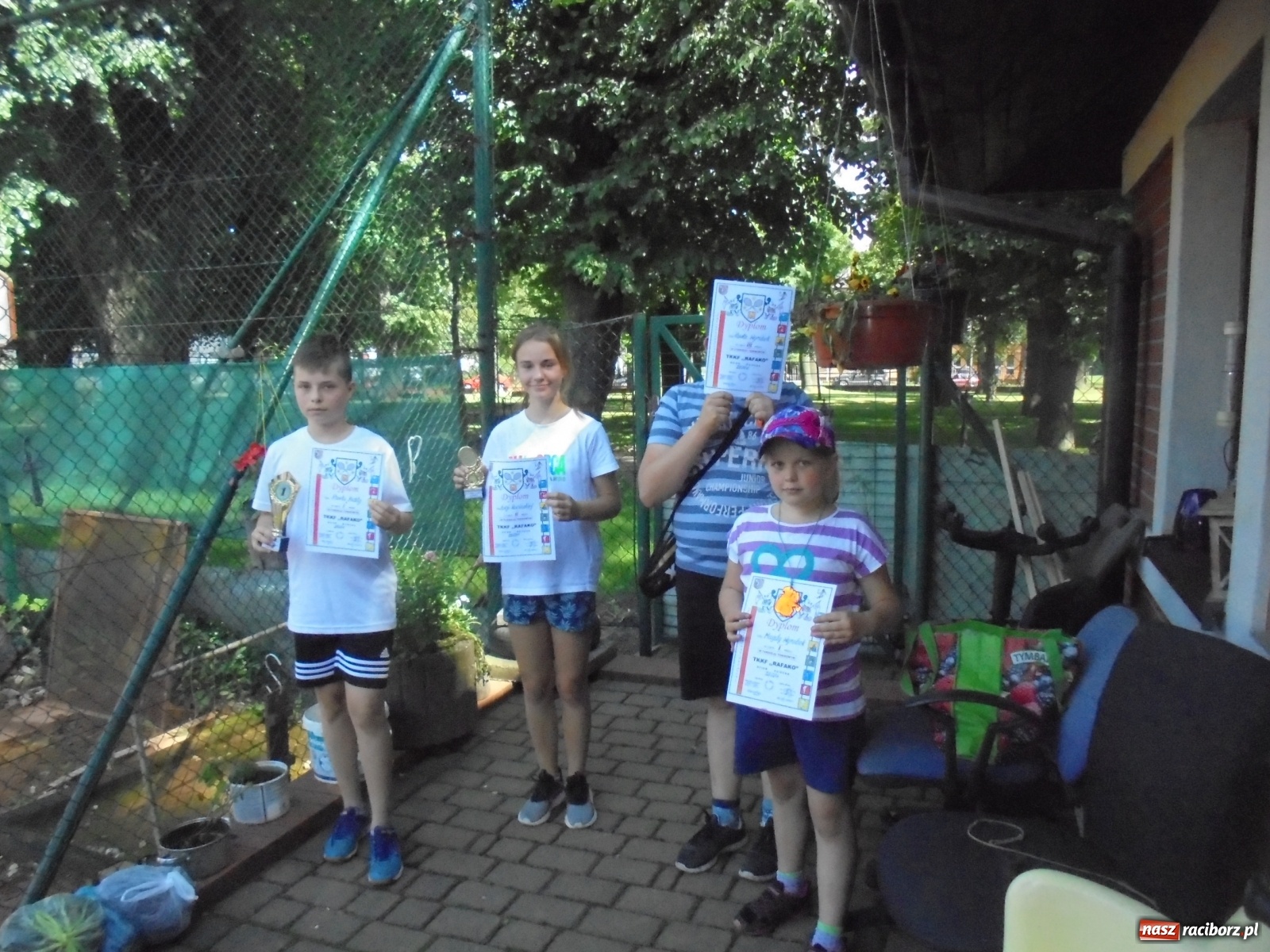 Zdjęcie w galerii na portalu naszraciborz.pl: Dokończono tenisowe zmagania z okazji Dnia Dziecka wiadomości z regionu