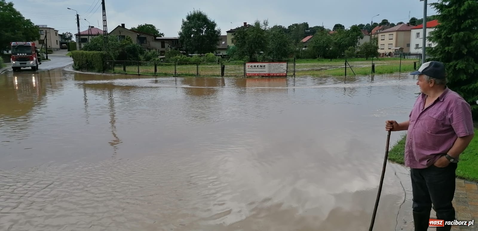 Zdjęcie w galerii na portalu naszraciborz.pl: Ulewa nad Borucinem. Kuchelnicka jak rzeka [FOTO i WIDEO] wiadomości z regionu