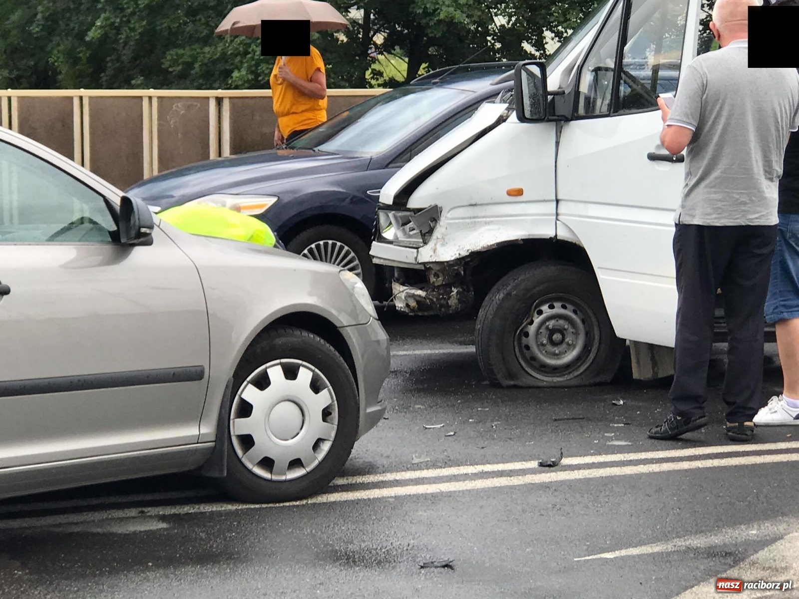 Zdjęcie w galerii na portalu naszraciborz.pl: Policja podała przyczyny zderzenia na moście Zamkowym [FOTO] wiadomości z regionu