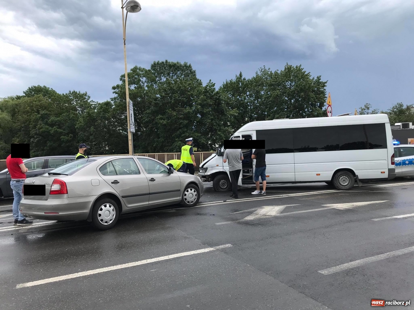 Zdjęcie w galerii na portalu naszraciborz.pl: Policja podała przyczyny zderzenia na moście Zamkowym [FOTO] wiadomości z regionu