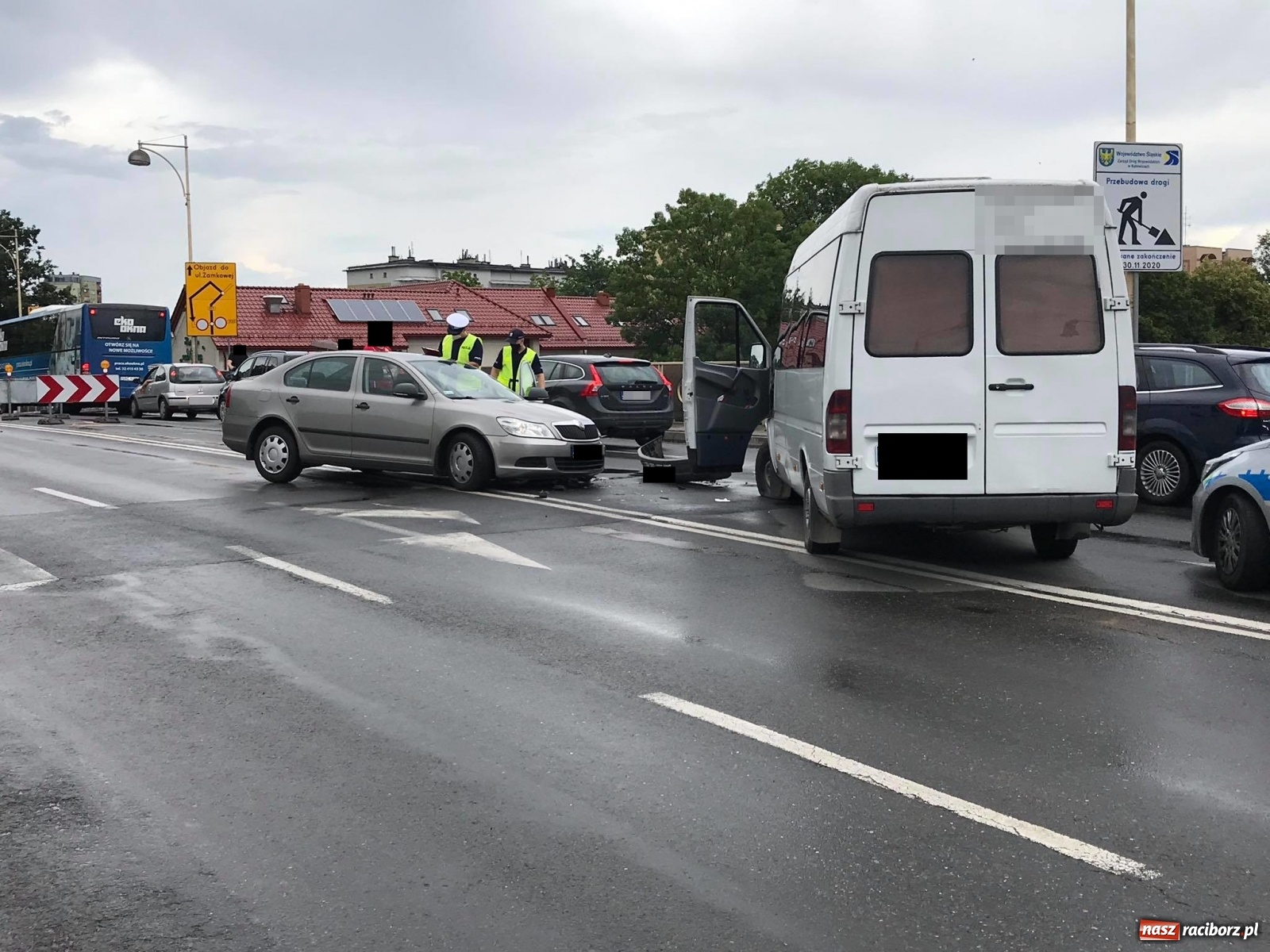 Zdjęcie w galerii na portalu naszraciborz.pl: Policja podała przyczyny zderzenia na moście Zamkowym [FOTO] wiadomości z regionu