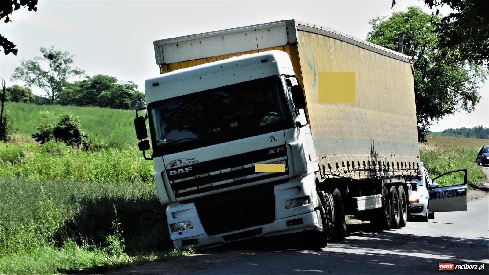 Zdjęcie w galerii na portalu naszraciborz.pl: Długa w Łańcach dziurawa jak ser szwajcarski  wiadomości z regionu