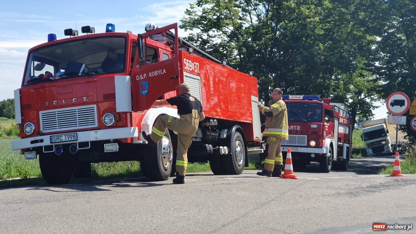 Zdjęcie w galerii na portalu naszraciborz.pl: Długa w Łańcach dziurawa jak ser szwajcarski  wiadomości z regionu