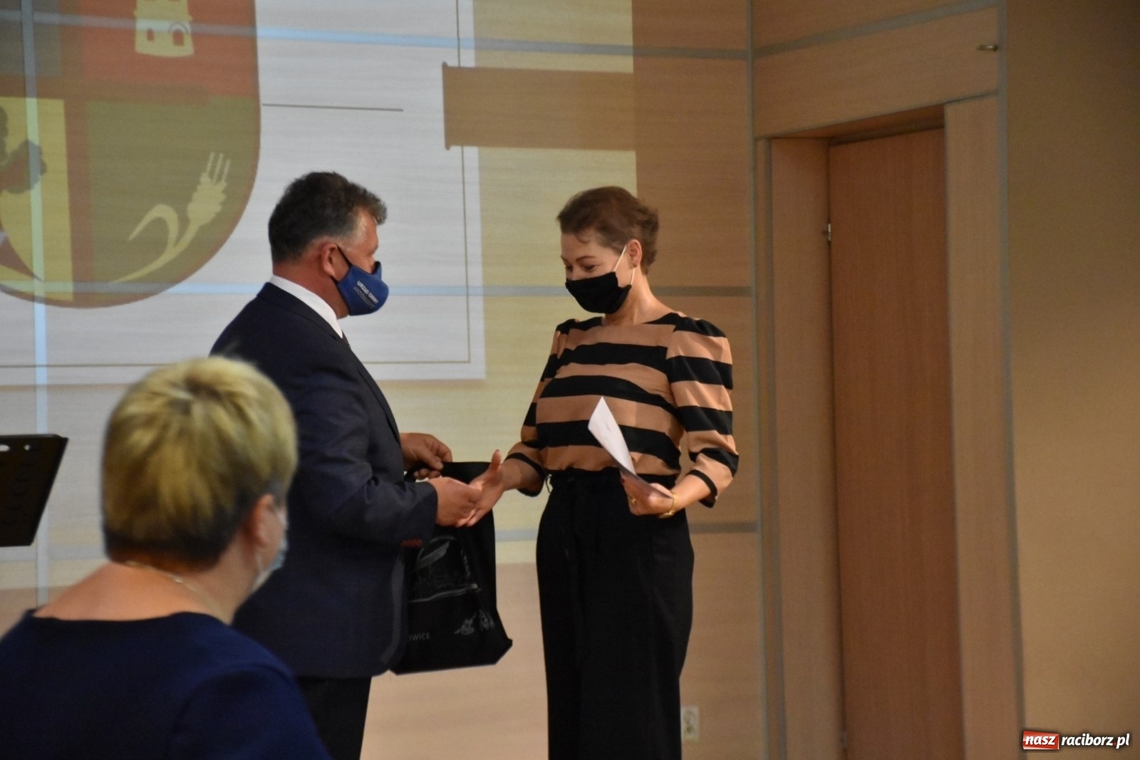 Zdjęcie w galerii na portalu naszraciborz.pl: Wybitni uczniowie gminy Krzyżanowice nagrodzeni [FOTO] wiadomości z regionu