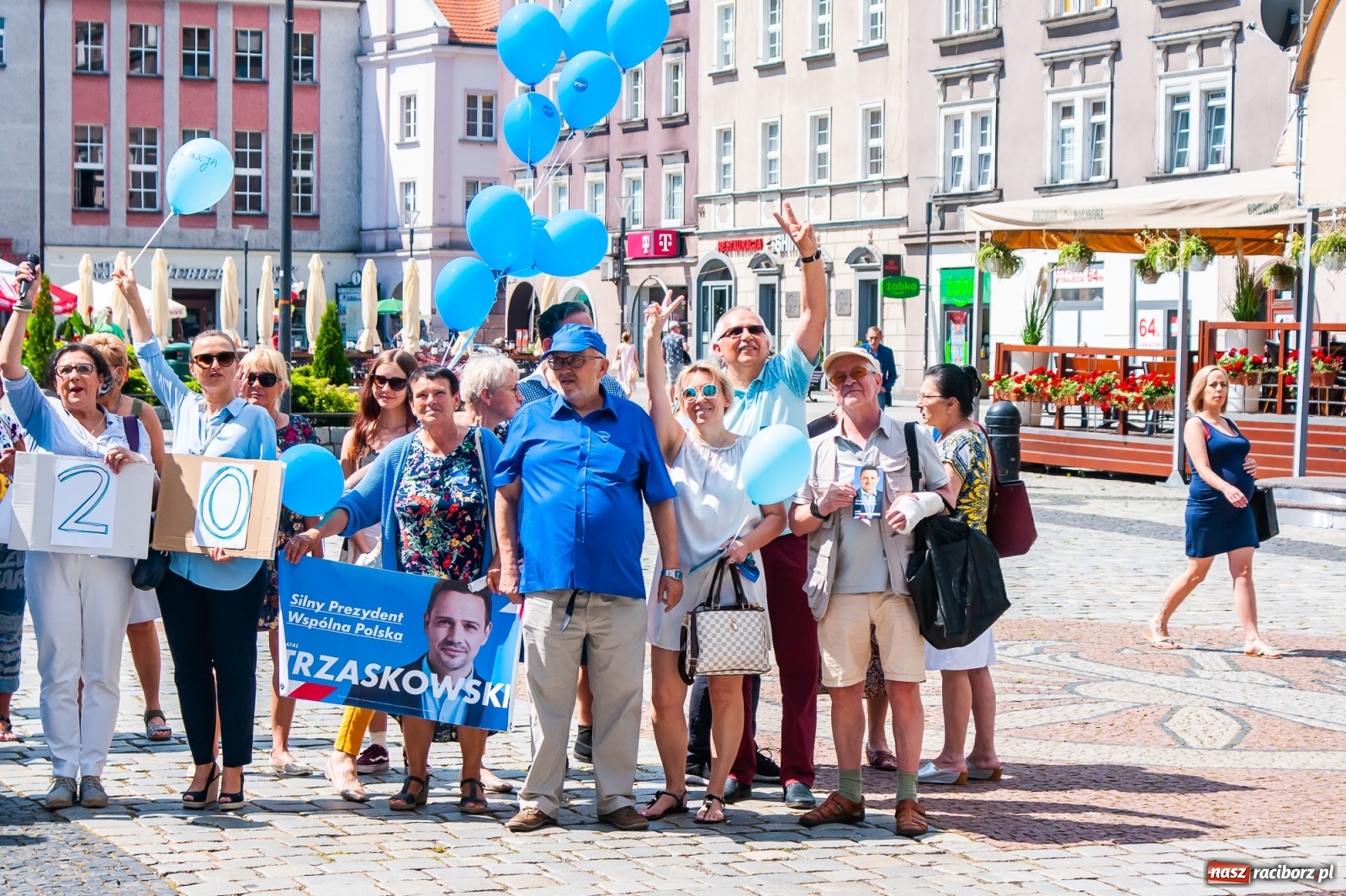 Zdjęcie w galerii na portalu naszraciborz.pl: Raciborskie środowisko PO zachęcało do głosowania na Rafała Trzaskowskiego [FOTO i WIDEO] wiadomości z regionu