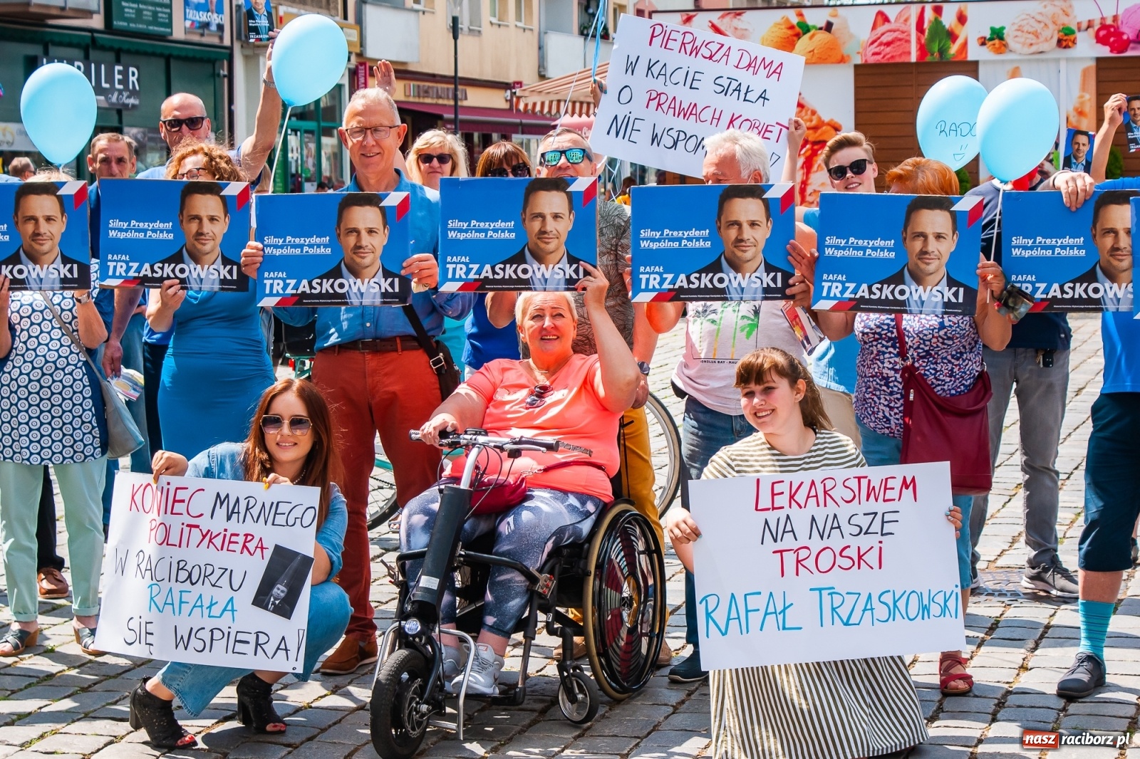 Zdjęcie w galerii na portalu naszraciborz.pl: Raciborskie środowisko PO zachęcało do głosowania na Rafała Trzaskowskiego [FOTO i WIDEO] wiadomości z regionu