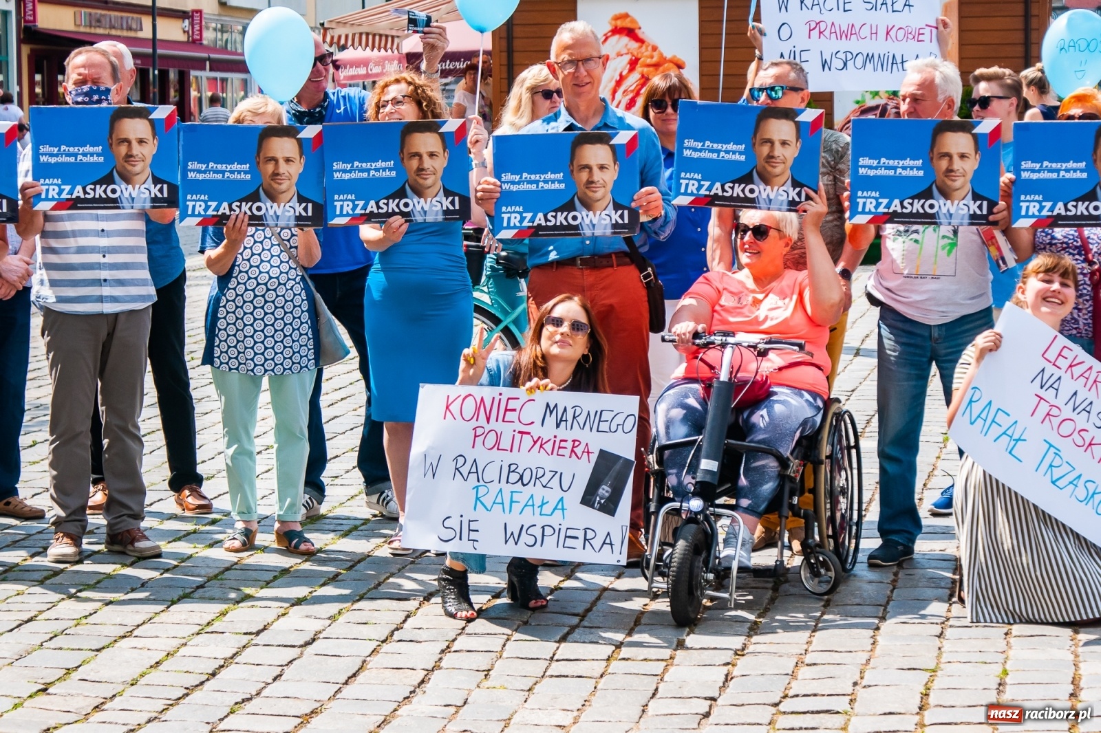Zdjęcie w galerii na portalu naszraciborz.pl: Raciborskie środowisko PO zachęcało do głosowania na Rafała Trzaskowskiego [FOTO i WIDEO] wiadomości z regionu