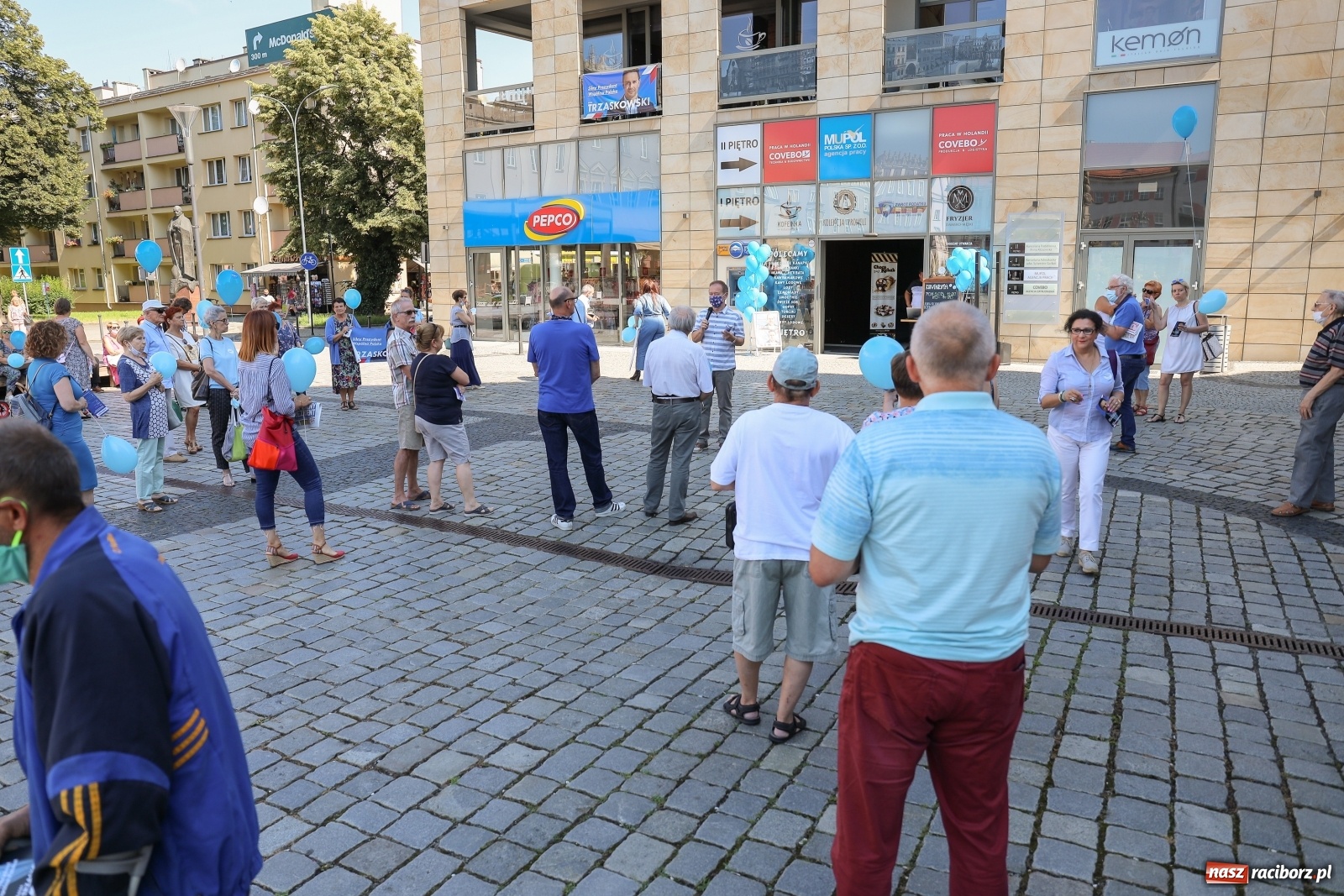 Zdjęcie w galerii na portalu naszraciborz.pl: Raciborskie środowisko PO zachęcało do głosowania na Rafała Trzaskowskiego [FOTO i WIDEO] wiadomości z regionu