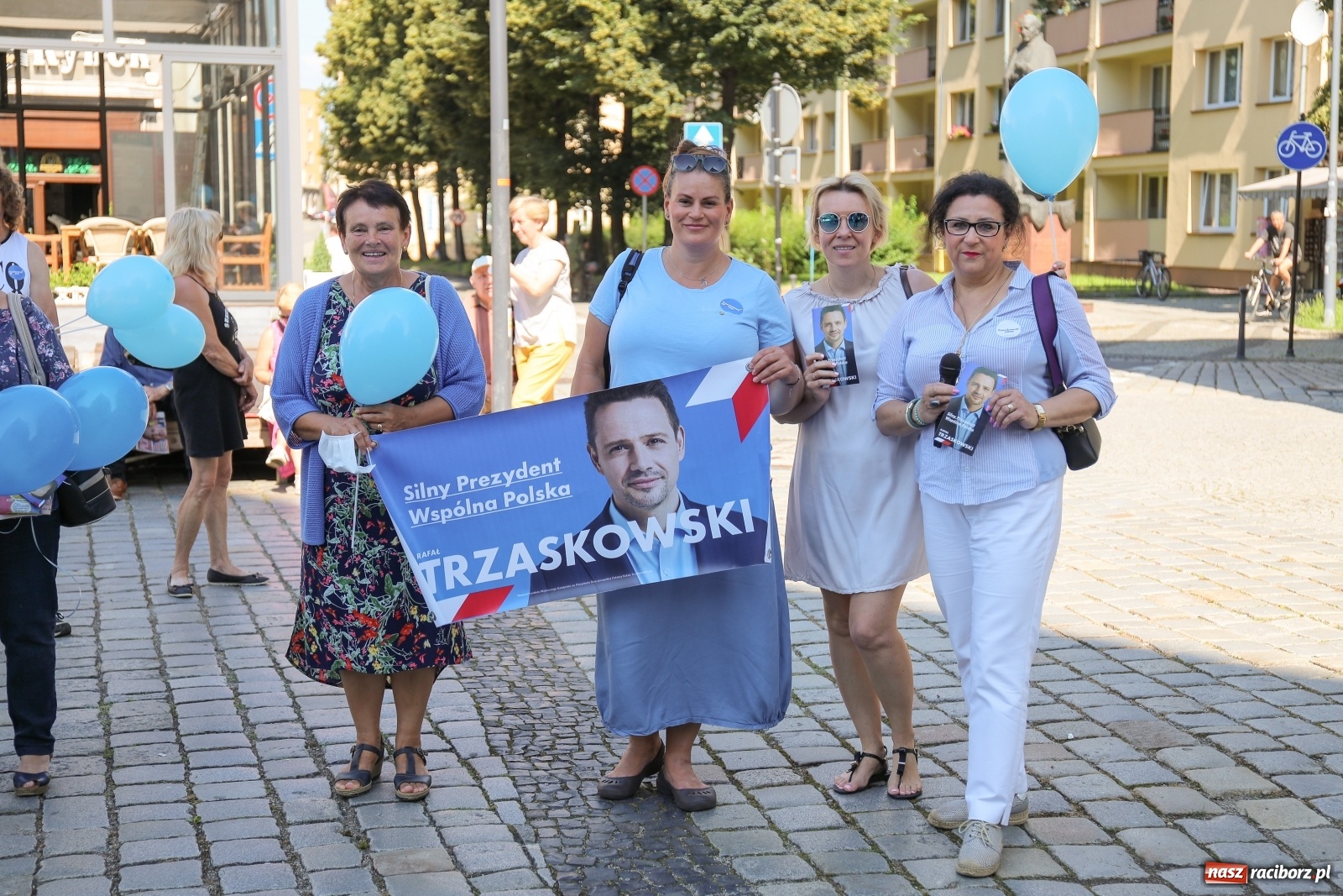 Zdjęcie w galerii na portalu naszraciborz.pl: Raciborskie środowisko PO zachęcało do głosowania na Rafała Trzaskowskiego [FOTO i WIDEO] wiadomości z regionu