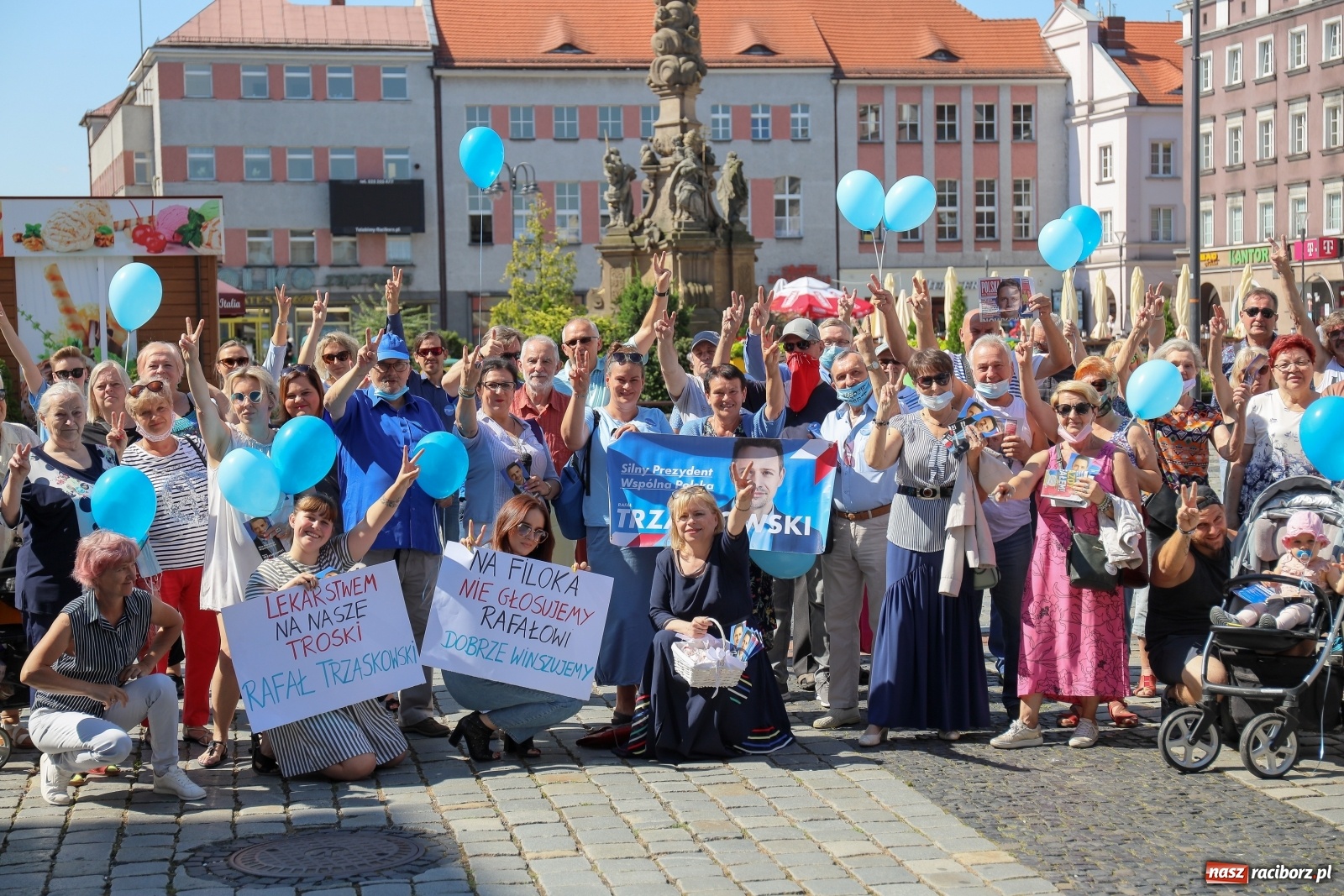 Zdjęcie w galerii na portalu naszraciborz.pl: Raciborskie środowisko PO zachęcało do głosowania na Rafała Trzaskowskiego [FOTO i WIDEO] wiadomości z regionu