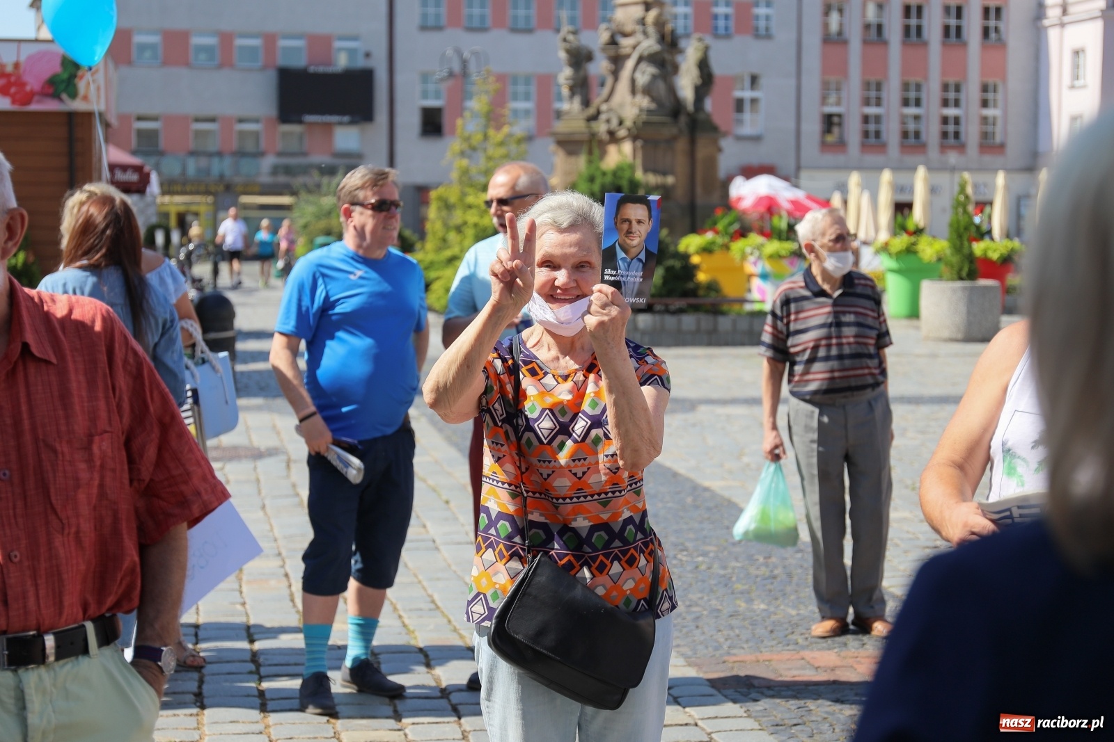 Zdjęcie w galerii na portalu naszraciborz.pl: Raciborskie środowisko PO zachęcało do głosowania na Rafała Trzaskowskiego [FOTO i WIDEO] wiadomości z regionu