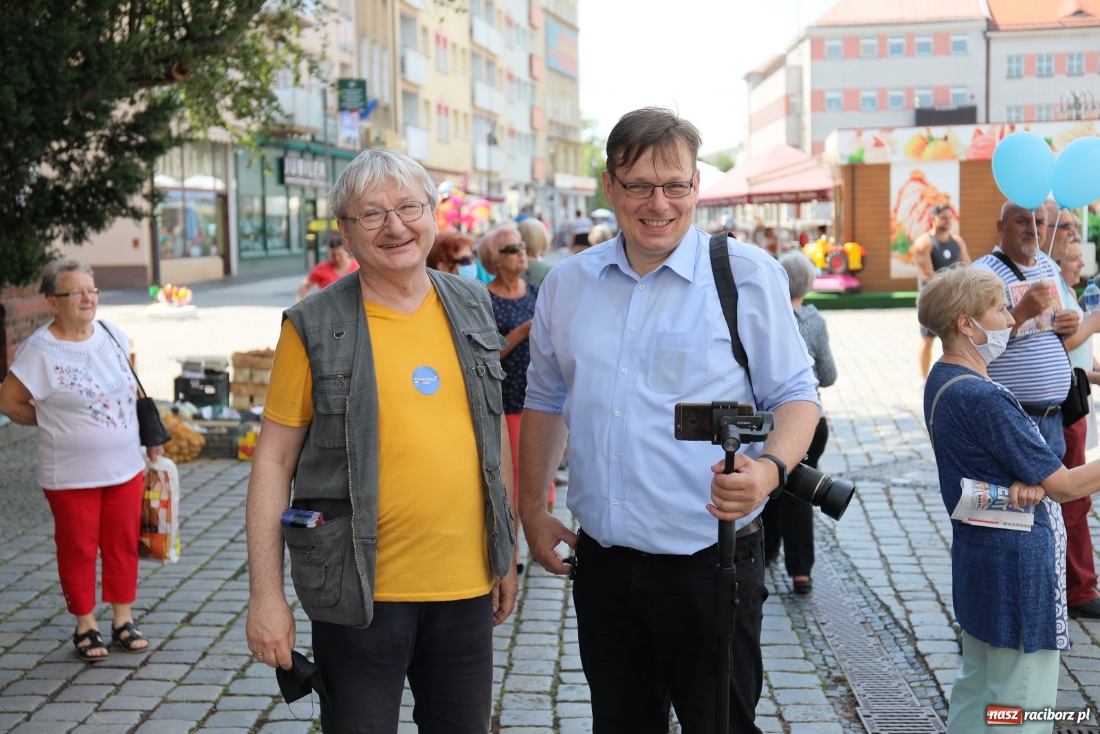Zdjęcie w galerii na portalu naszraciborz.pl: Raciborskie środowisko PO zachęcało do głosowania na Rafała Trzaskowskiego [FOTO i WIDEO] wiadomości z regionu