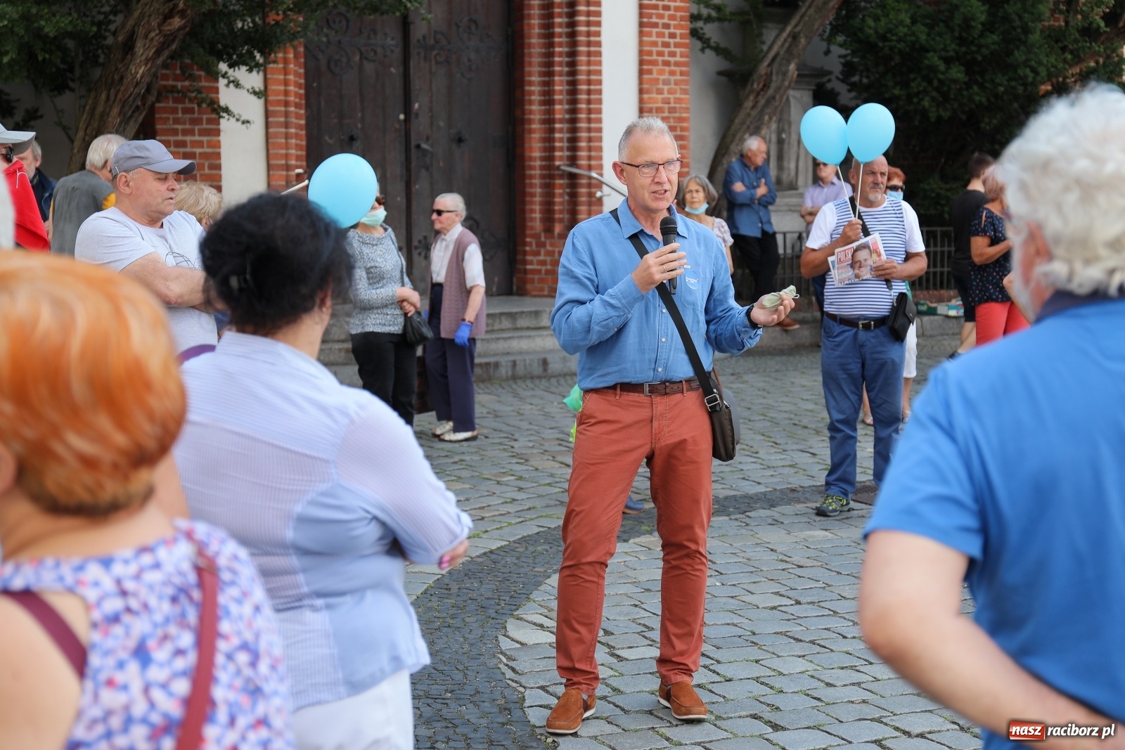 Zdjęcie w galerii na portalu naszraciborz.pl: Raciborskie środowisko PO zachęcało do głosowania na Rafała Trzaskowskiego [FOTO i WIDEO] wiadomości z regionu