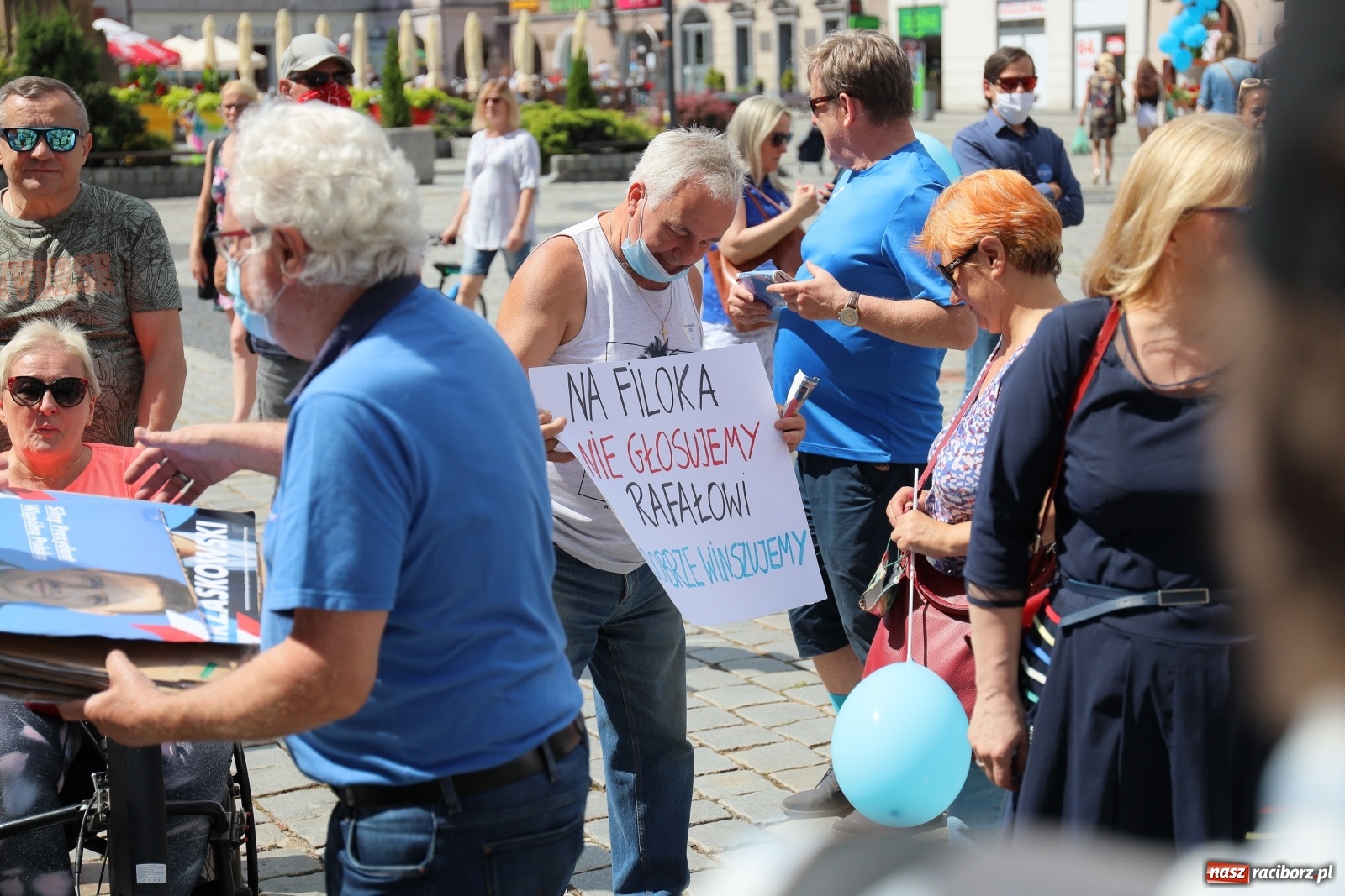Zdjęcie w galerii na portalu naszraciborz.pl: Raciborskie środowisko PO zachęcało do głosowania na Rafała Trzaskowskiego [FOTO i WIDEO] wiadomości z regionu