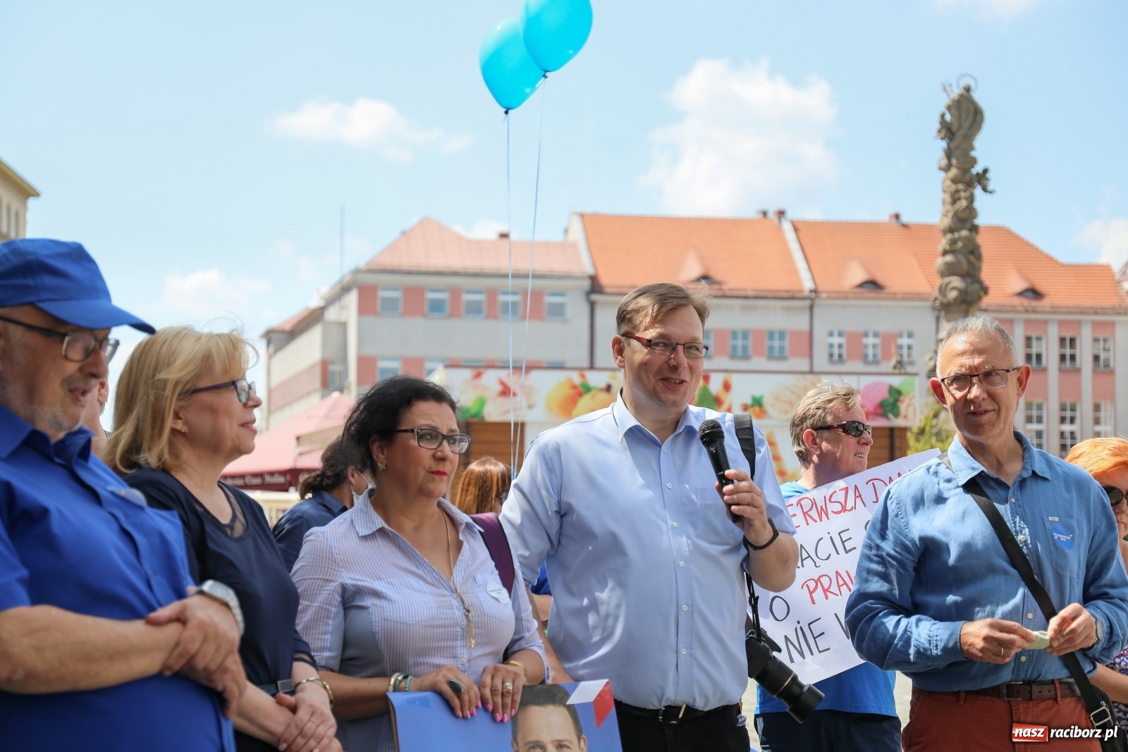 Zdjęcie w galerii na portalu naszraciborz.pl: Raciborskie środowisko PO zachęcało do głosowania na Rafała Trzaskowskiego [FOTO i WIDEO] wiadomości z regionu