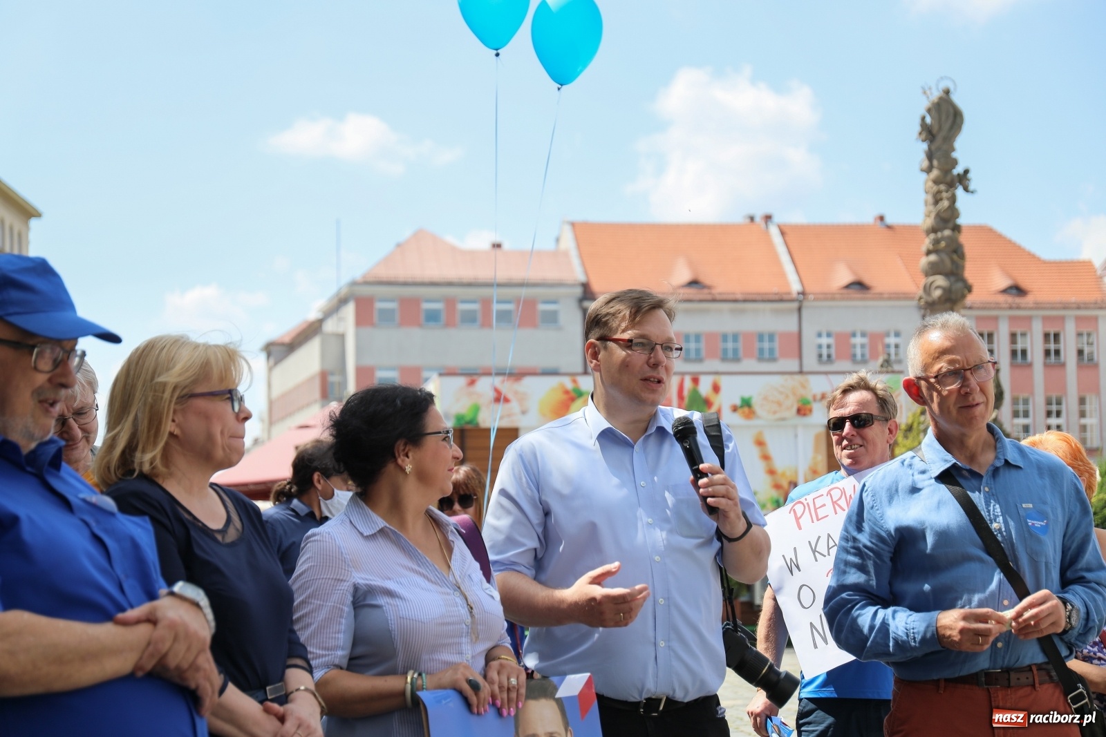Zdjęcie w galerii na portalu naszraciborz.pl: Raciborskie środowisko PO zachęcało do głosowania na Rafała Trzaskowskiego [FOTO i WIDEO] wiadomości z regionu