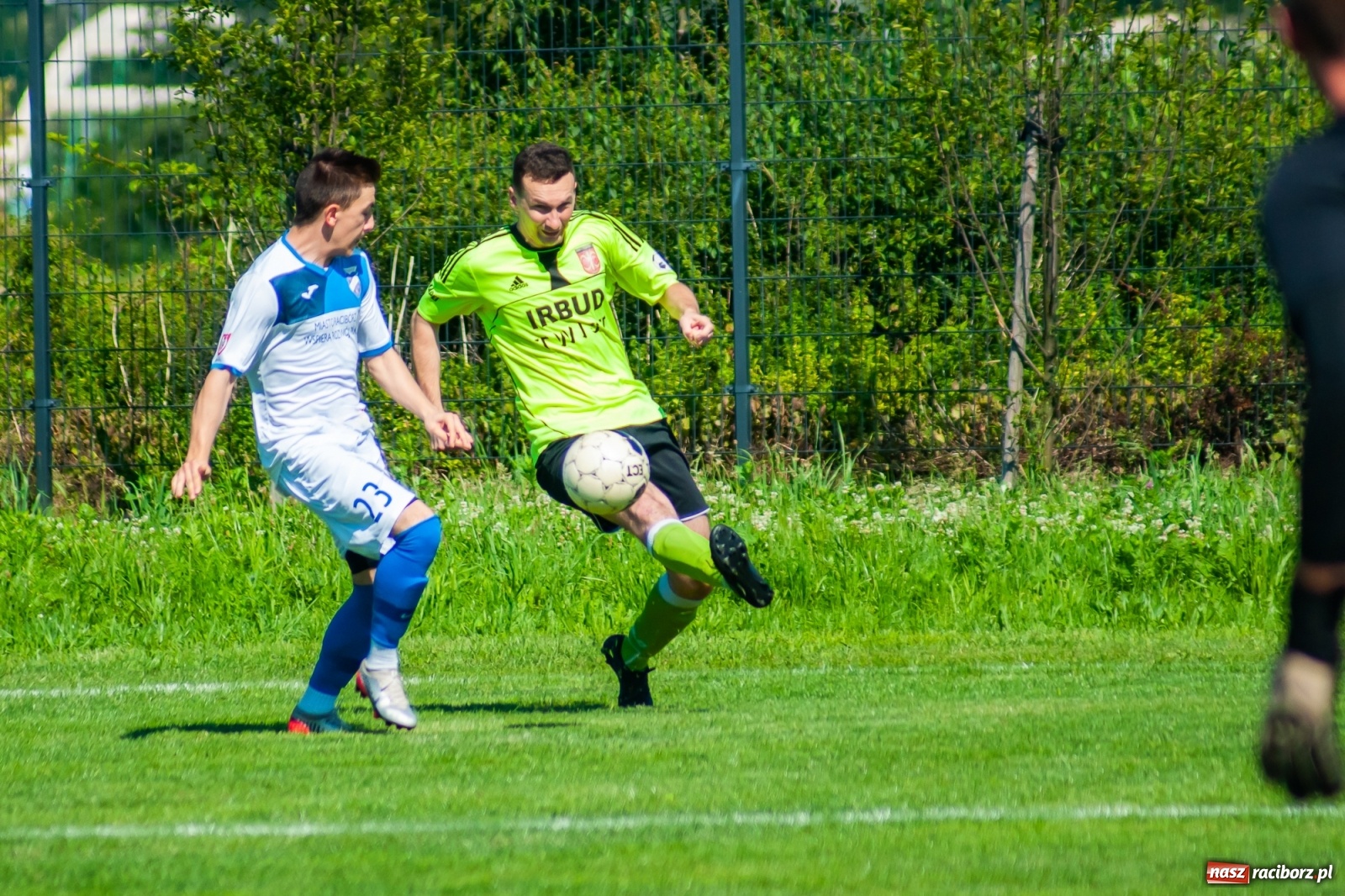 Zdjęcie w galerii na portalu naszraciborz.pl: Efekt nowej miotły zadziałał. Wygrana Unii pod wodzą nowego trenera [FOTO i WIDEO] wiadomości z regionu