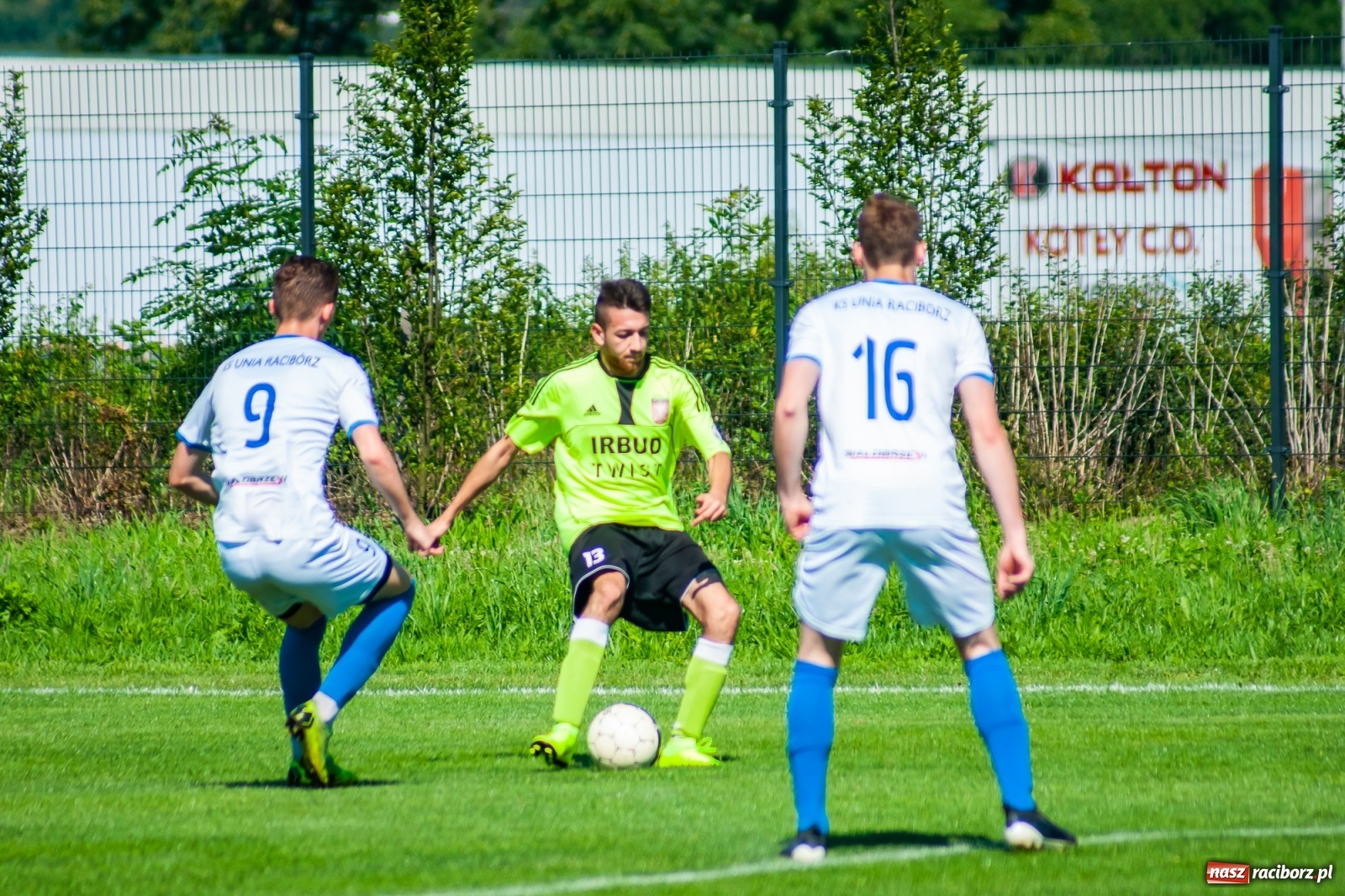 Zdjęcie w galerii na portalu naszraciborz.pl: Efekt nowej miotły zadziałał. Wygrana Unii pod wodzą nowego trenera [FOTO i WIDEO] wiadomości z regionu