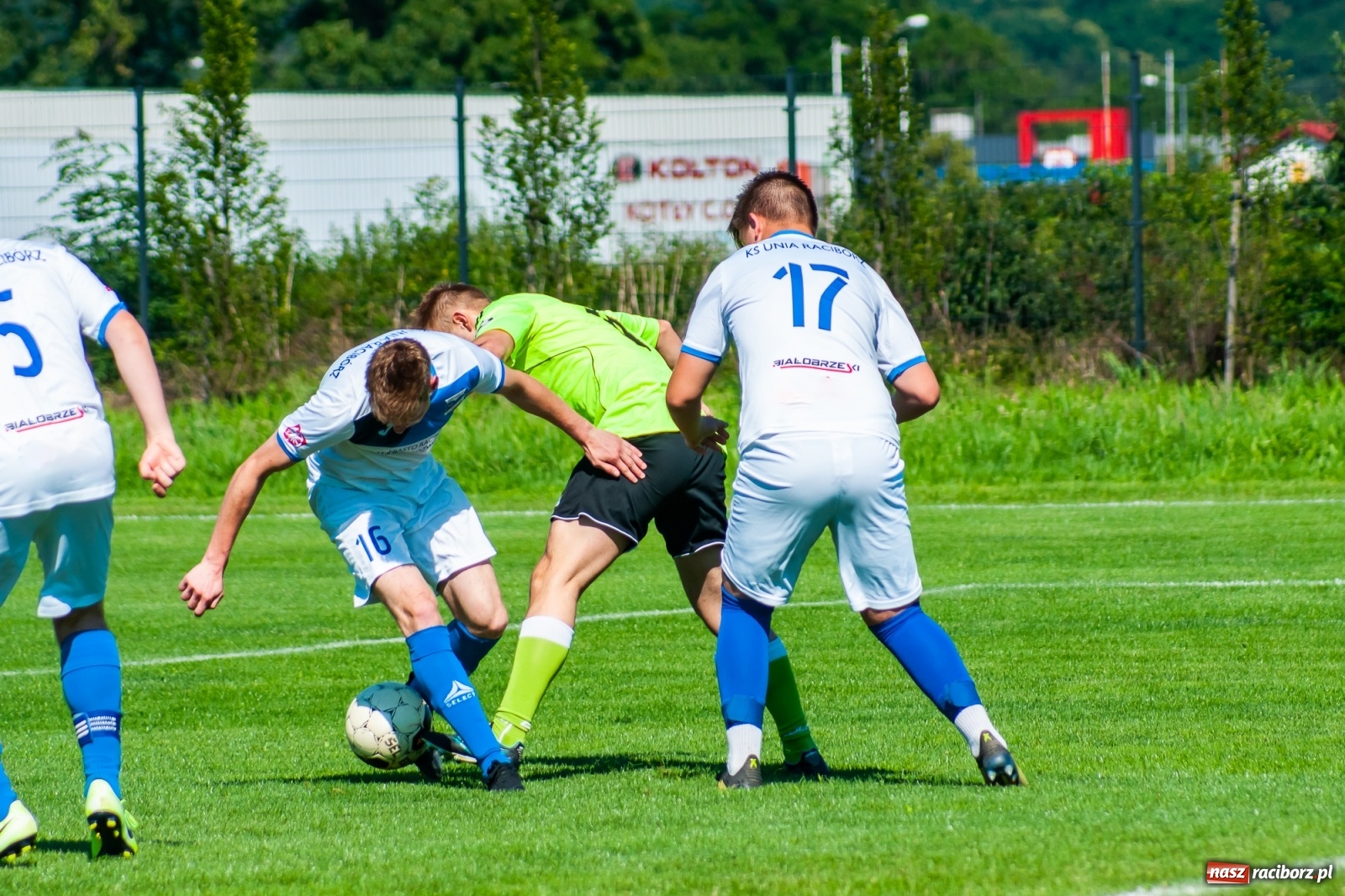Zdjęcie w galerii na portalu naszraciborz.pl: Efekt nowej miotły zadziałał. Wygrana Unii pod wodzą nowego trenera [FOTO i WIDEO] wiadomości z regionu
