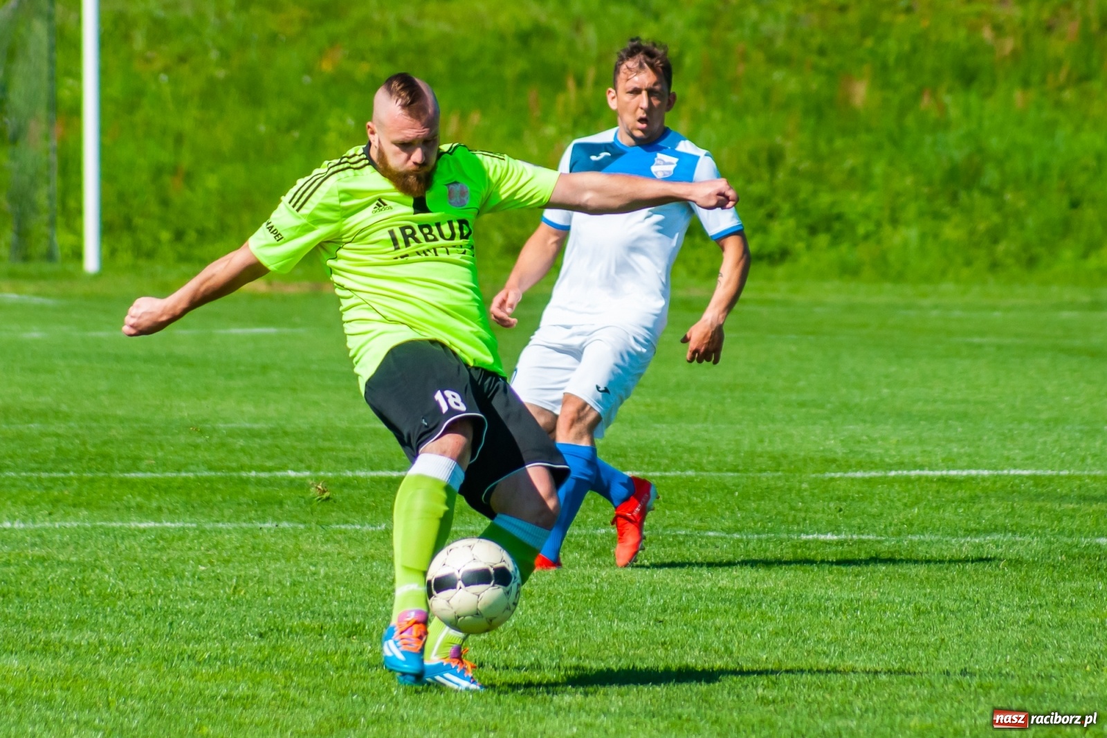 Zdjęcie w galerii na portalu naszraciborz.pl: Efekt nowej miotły zadziałał. Wygrana Unii pod wodzą nowego trenera [FOTO i WIDEO] wiadomości z regionu