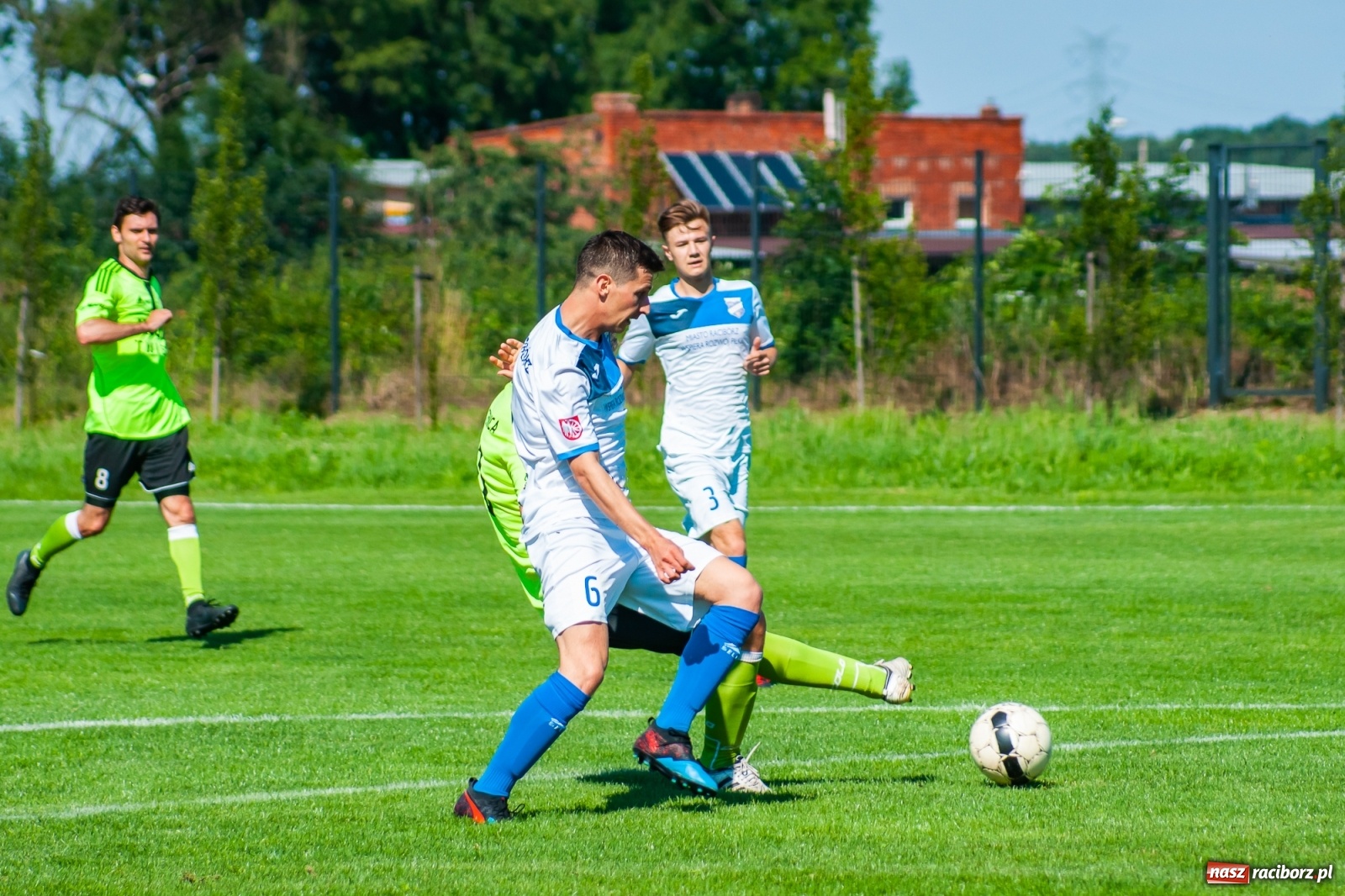 Zdjęcie w galerii na portalu naszraciborz.pl: Efekt nowej miotły zadziałał. Wygrana Unii pod wodzą nowego trenera [FOTO i WIDEO] wiadomości z regionu