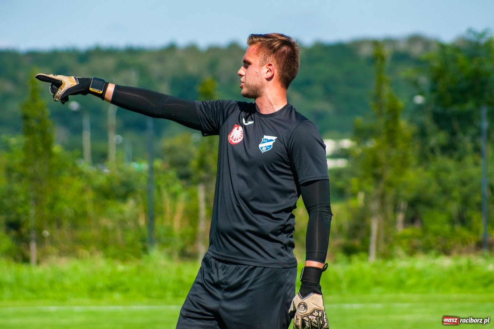 Zdjęcie w galerii na portalu naszraciborz.pl: Efekt nowej miotły zadziałał. Wygrana Unii pod wodzą nowego trenera [FOTO i WIDEO] wiadomości z regionu