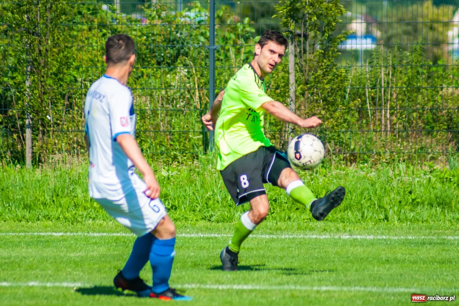 Zdjęcie w galerii na portalu naszraciborz.pl: Efekt nowej miotły zadziałał. Wygrana Unii pod wodzą nowego trenera [FOTO i WIDEO] wiadomości z regionu