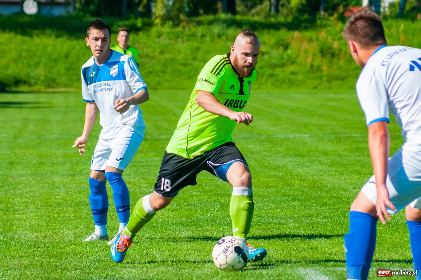 Zdjęcie w galerii na portalu naszraciborz.pl: Efekt nowej miotły zadziałał. Wygrana Unii pod wodzą nowego trenera [FOTO i WIDEO] wiadomości z regionu