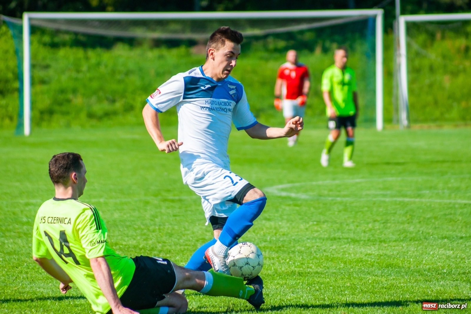 Zdjęcie w galerii na portalu naszraciborz.pl: Efekt nowej miotły zadziałał. Wygrana Unii pod wodzą nowego trenera [FOTO i WIDEO] wiadomości z regionu