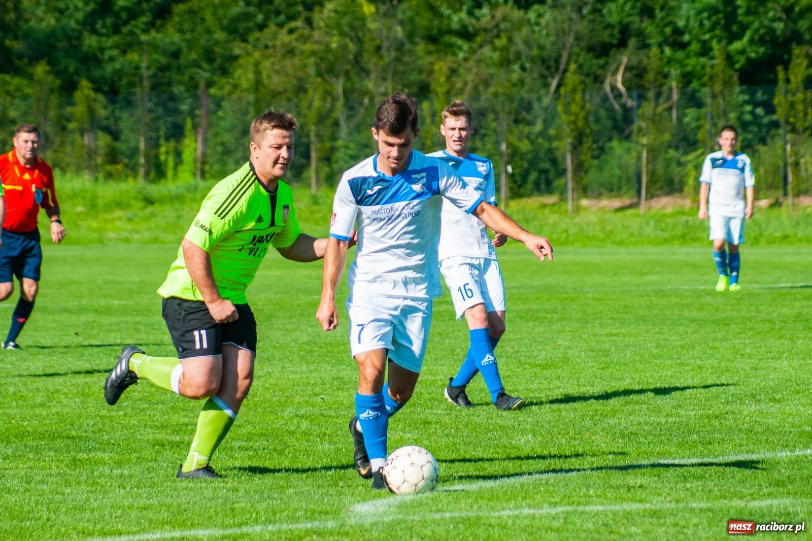 Zdjęcie w galerii na portalu naszraciborz.pl: Efekt nowej miotły zadziałał. Wygrana Unii pod wodzą nowego trenera [FOTO i WIDEO] wiadomości z regionu