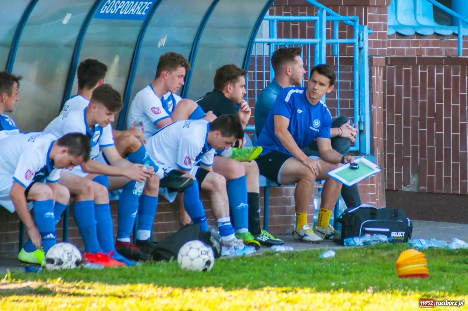 Zdjęcie w galerii na portalu naszraciborz.pl: Efekt nowej miotły zadziałał. Wygrana Unii pod wodzą nowego trenera [FOTO i WIDEO] wiadomości z regionu