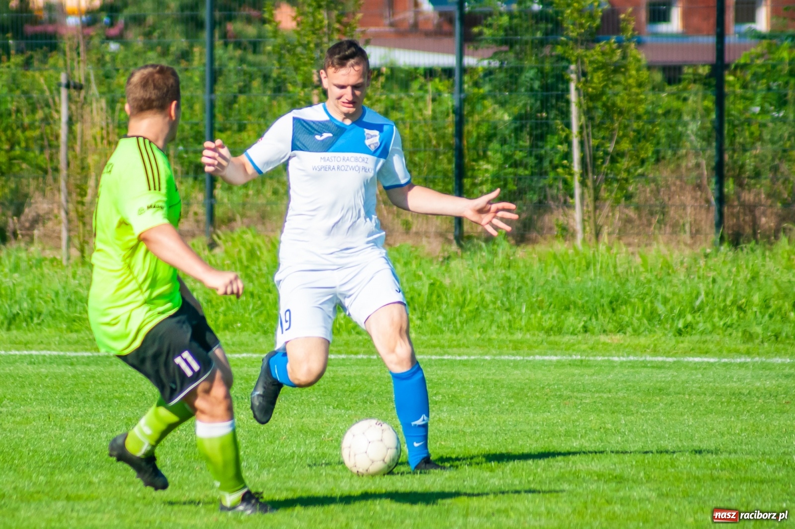 Zdjęcie w galerii na portalu naszraciborz.pl: Efekt nowej miotły zadziałał. Wygrana Unii pod wodzą nowego trenera [FOTO i WIDEO] wiadomości z regionu