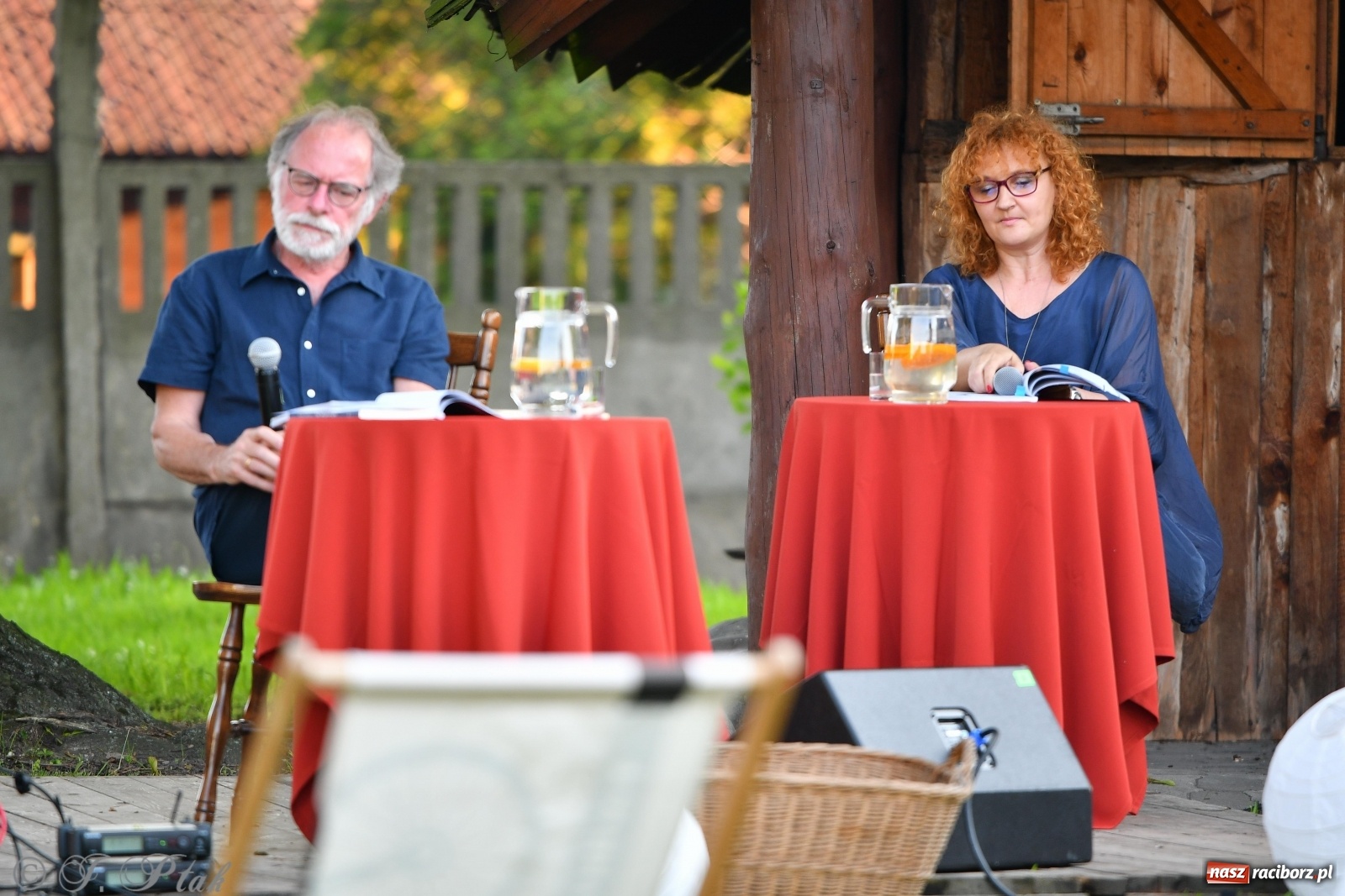 Zdjęcie w galerii na portalu naszraciborz.pl: Promocja Almanachu w ogrodach Strzechy  wiadomości z regionu
