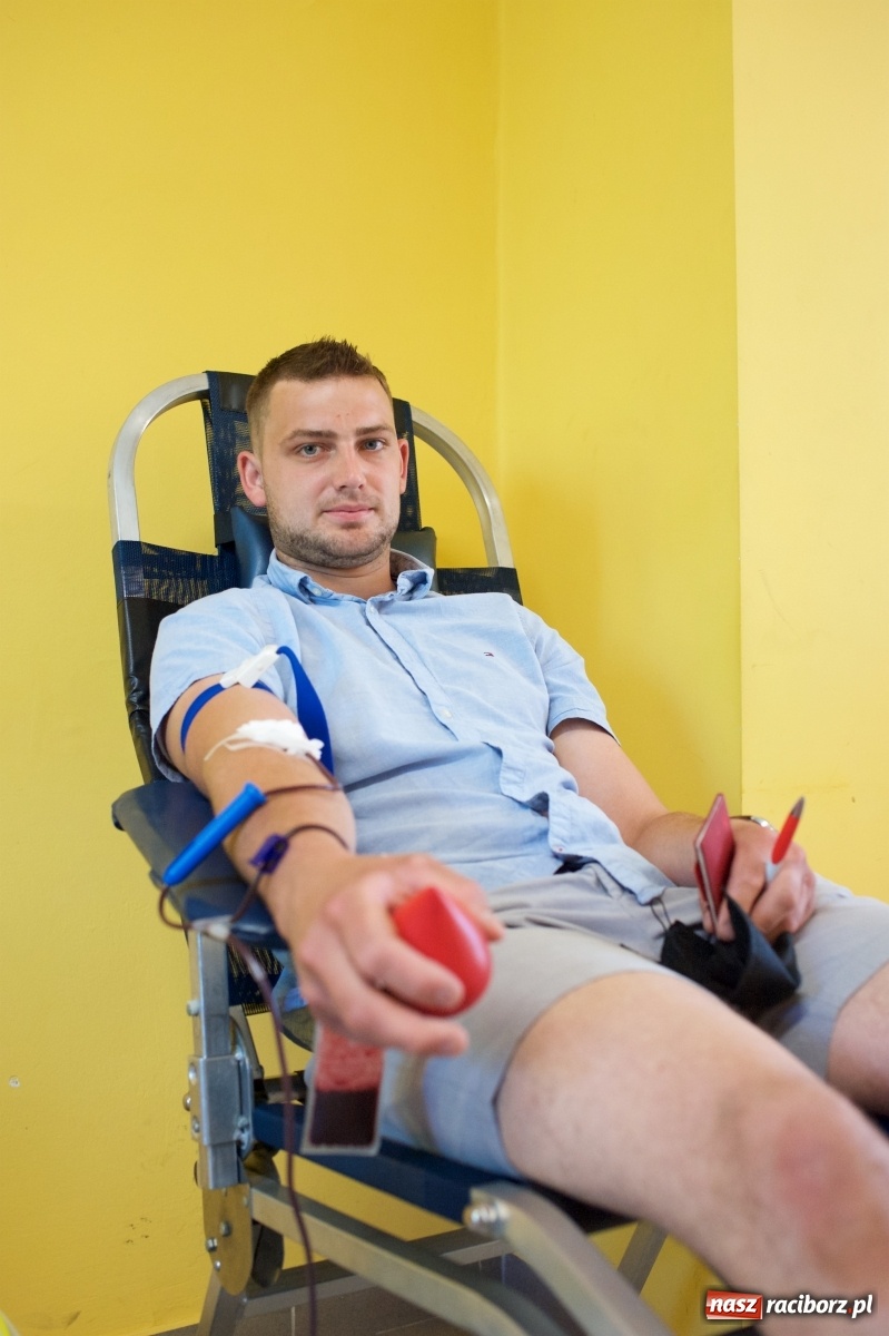 Zdjęcie w galerii na portalu naszraciborz.pl: Kolejna czerwona niedziela w Tworkowie [FOTO] wiadomości z regionu