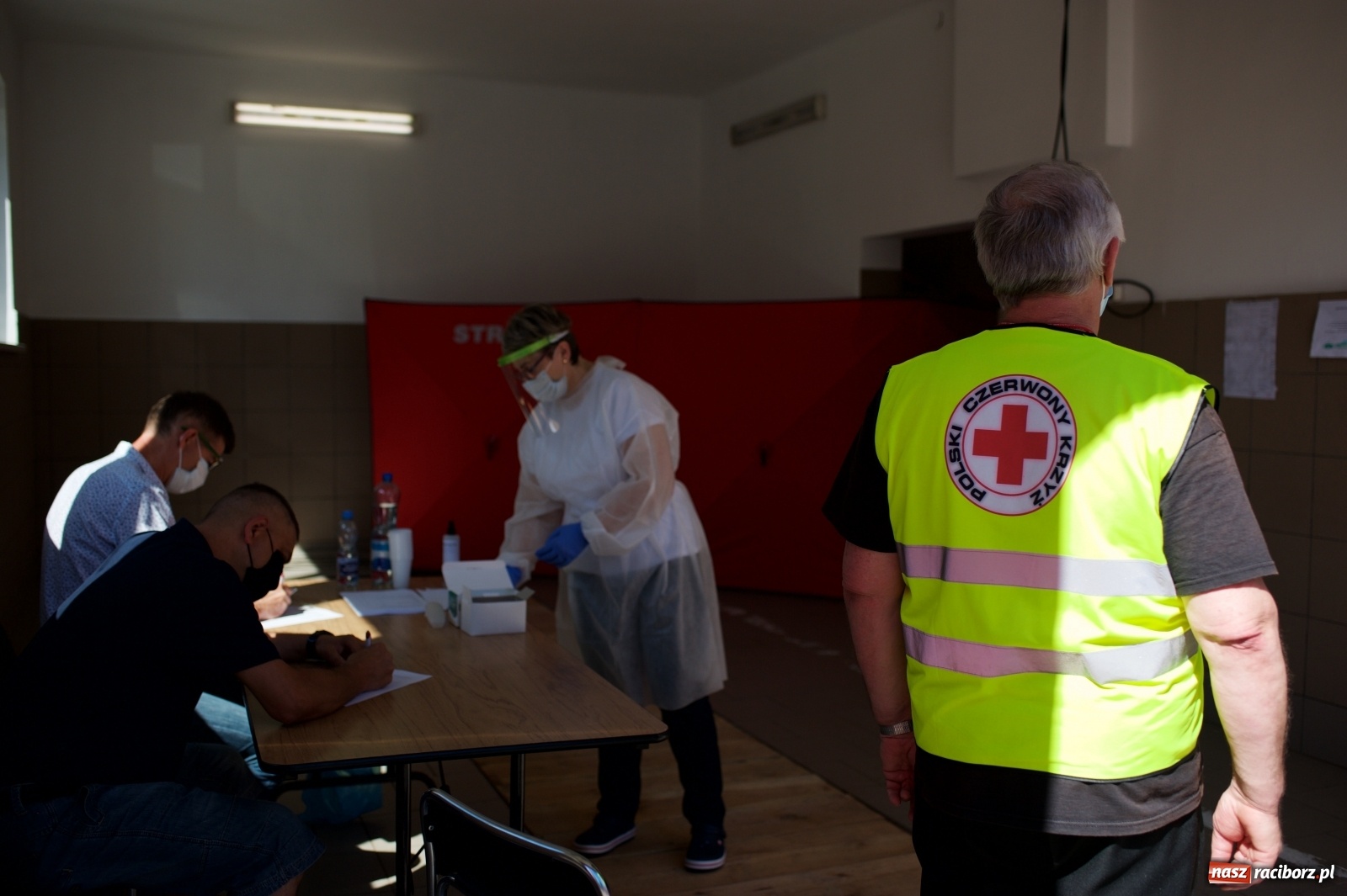 Zdjęcie w galerii na portalu naszraciborz.pl: Kolejna czerwona niedziela w Tworkowie [FOTO] wiadomości z regionu