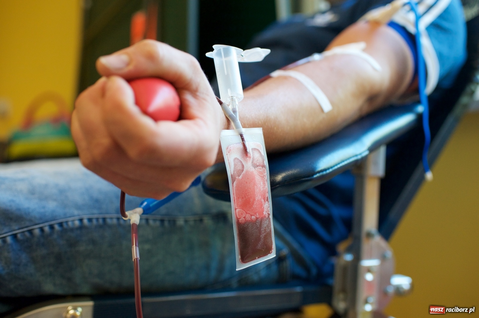 Zdjęcie w galerii na portalu naszraciborz.pl: Kolejna czerwona niedziela w Tworkowie [FOTO] wiadomości z regionu