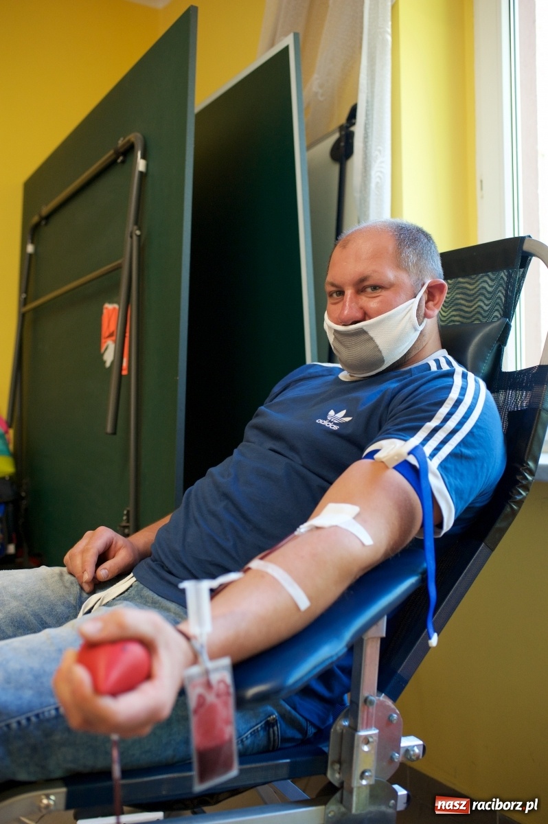 Zdjęcie w galerii na portalu naszraciborz.pl: Kolejna czerwona niedziela w Tworkowie [FOTO] wiadomości z regionu