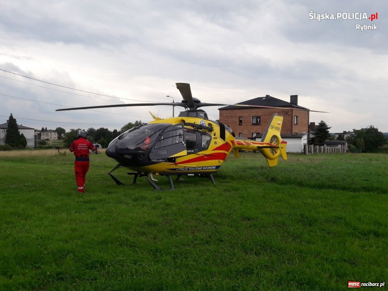 Zdjęcie w galerii na portalu naszraciborz.pl: Groźny wypadek w Nowej Wsi niedaleko Raciborza [FOTO i WIDEO] wiadomości z regionu