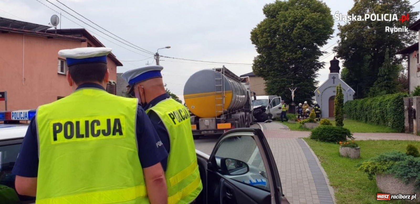 Zdjęcie w galerii na portalu naszraciborz.pl: Groźny wypadek w Nowej Wsi niedaleko Raciborza [FOTO i WIDEO] wiadomości z regionu