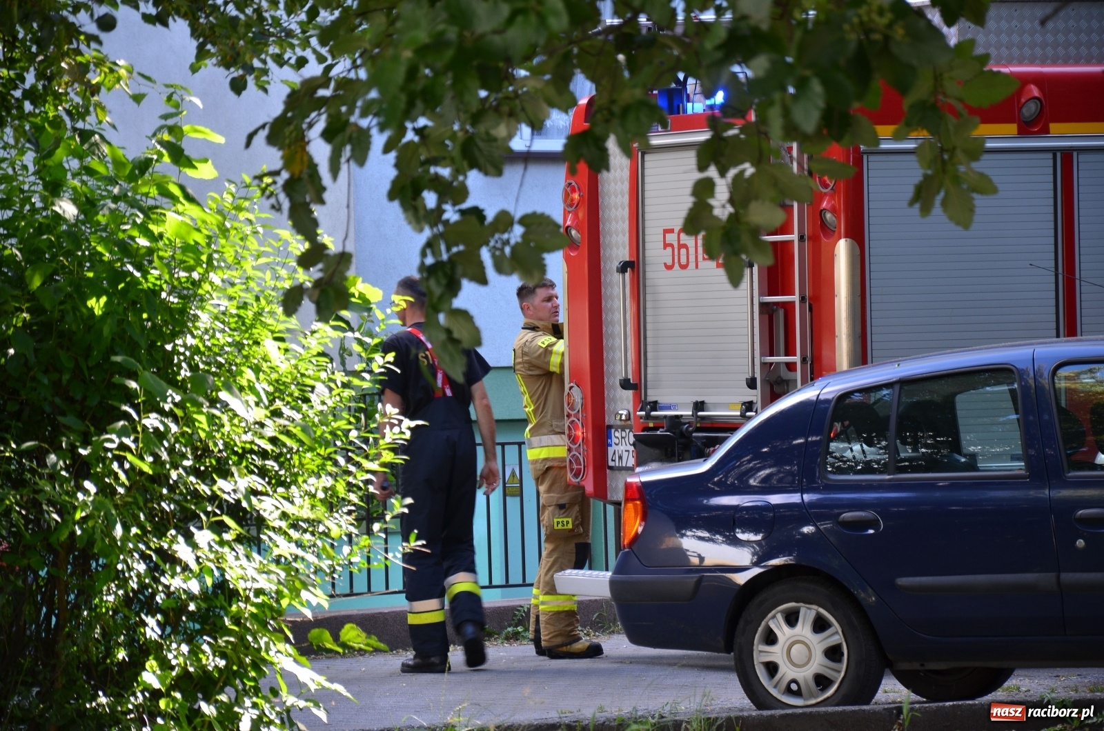 Zdjęcie w galerii na portalu naszraciborz.pl: Raport 998. Czujka czadu uratowała życie lokatorom bloku przy Katowickiej wiadomości z regionu