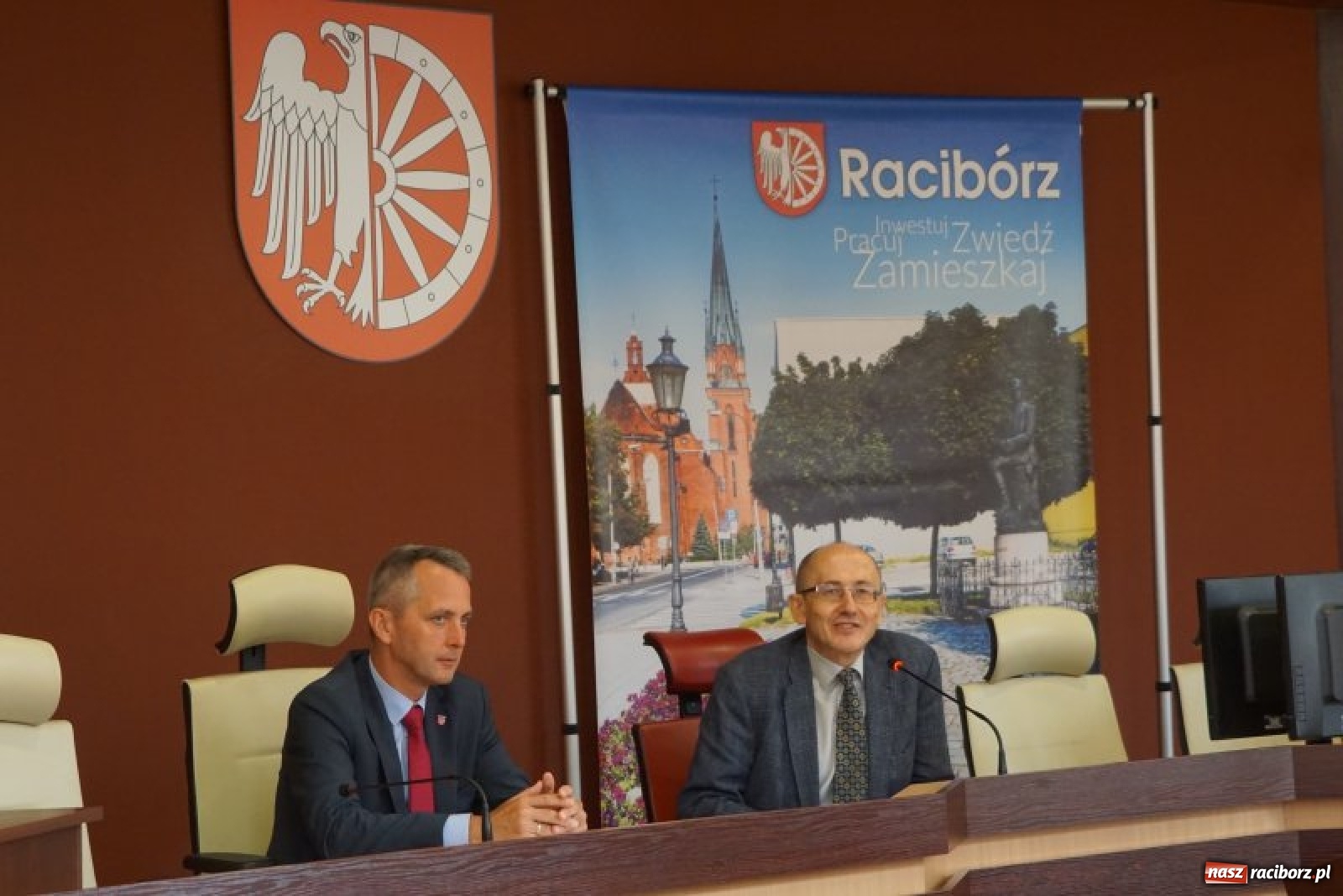 Zdjęcie w galerii na portalu naszraciborz.pl: Miasto Racibórz okiem stratega. Prezydent zanotował jego uwagi wiadomości z regionu