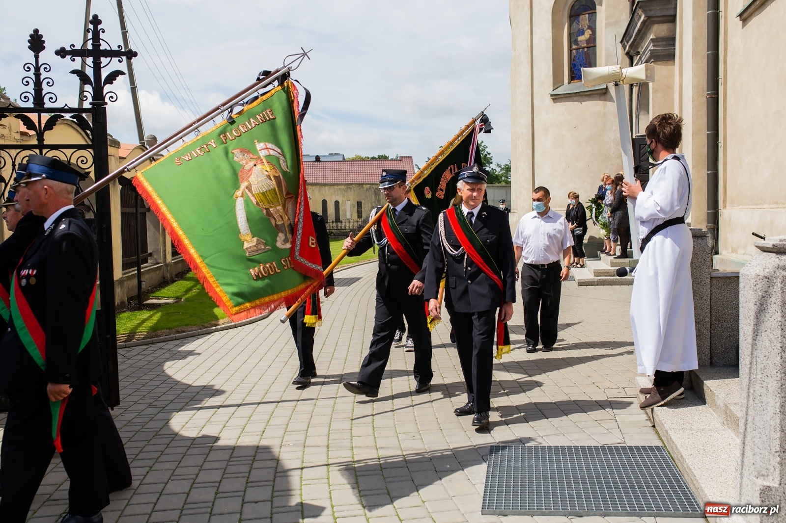 Zdjęcie w galerii na portalu naszraciborz.pl: Ostatnie pożegnanie śp. Ireny Liszki, zmarłej skarbnik gm. Krzanowice [FOTO] wiadomości z regionu