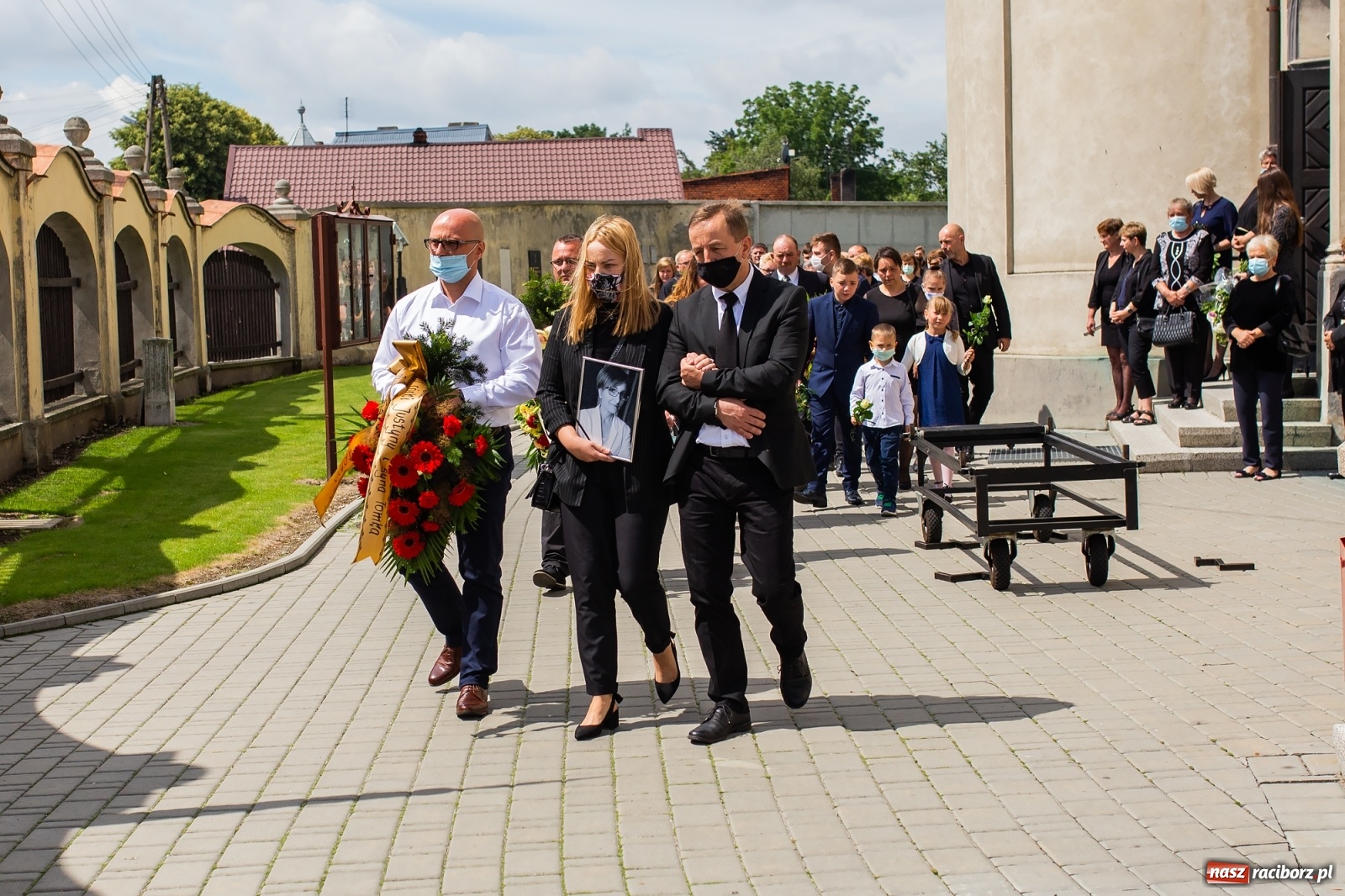 Zdjęcie w galerii na portalu naszraciborz.pl: Ostatnie pożegnanie śp. Ireny Liszki, zmarłej skarbnik gm. Krzanowice [FOTO] wiadomości z regionu