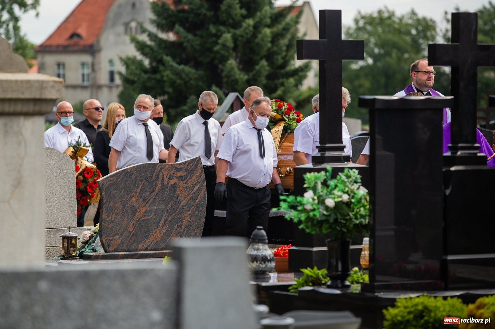 Zdjęcie w galerii na portalu naszraciborz.pl: Ostatnie pożegnanie śp. Ireny Liszki, zmarłej skarbnik gm. Krzanowice [FOTO] wiadomości z regionu