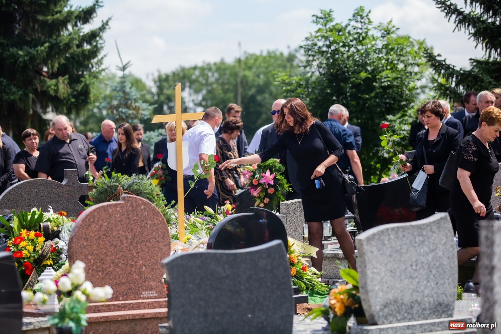 Zdjęcie w galerii na portalu naszraciborz.pl: Ostatnie pożegnanie śp. Ireny Liszki, zmarłej skarbnik gm. Krzanowice [FOTO] wiadomości z regionu