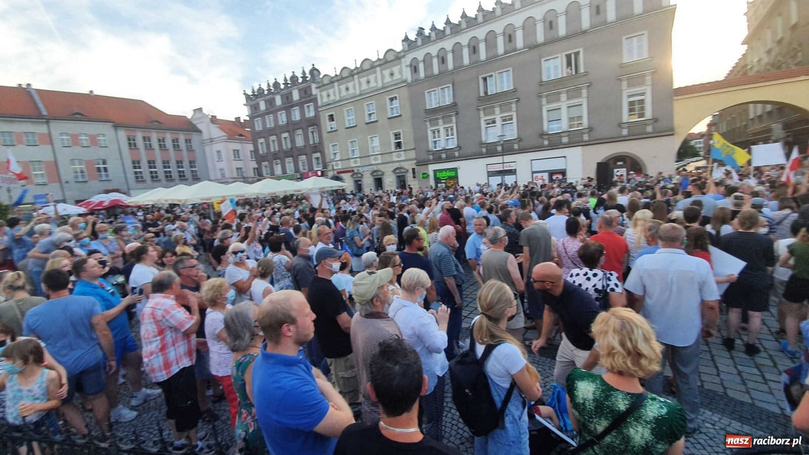 Zdjęcie w galerii na portalu naszraciborz.pl: Prezydent Raciborza zdradził kogo poprze w wyborach na urząd Prezydenta RP wiadomości z regionu