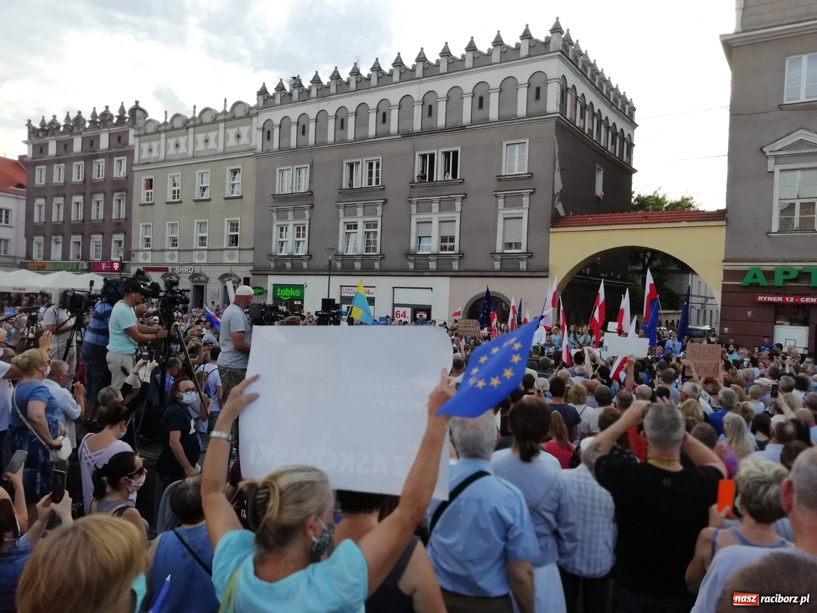 Zdjęcie w galerii na portalu naszraciborz.pl: Prezydent Raciborza zdradził kogo poprze w wyborach na urząd Prezydenta RP wiadomości z regionu
