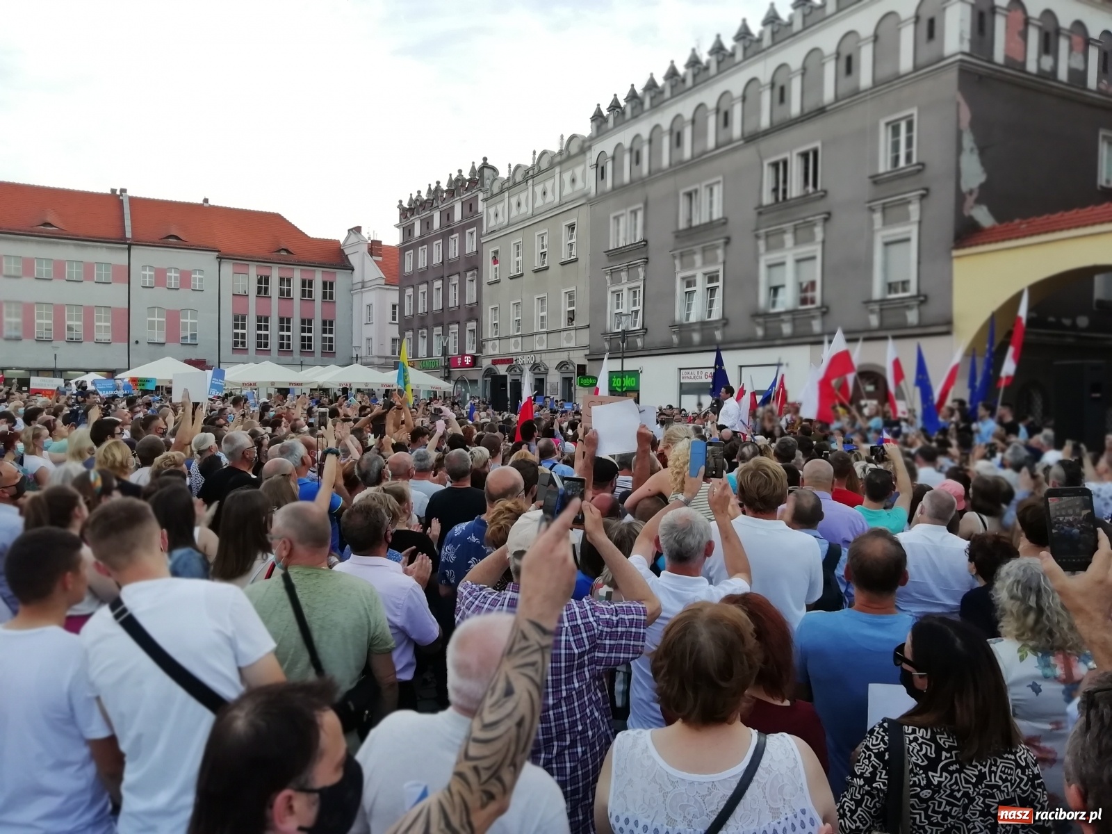 Zdjęcie w galerii na portalu naszraciborz.pl: Prezydent Raciborza zdradził kogo poprze w wyborach na urząd Prezydenta RP wiadomości z regionu