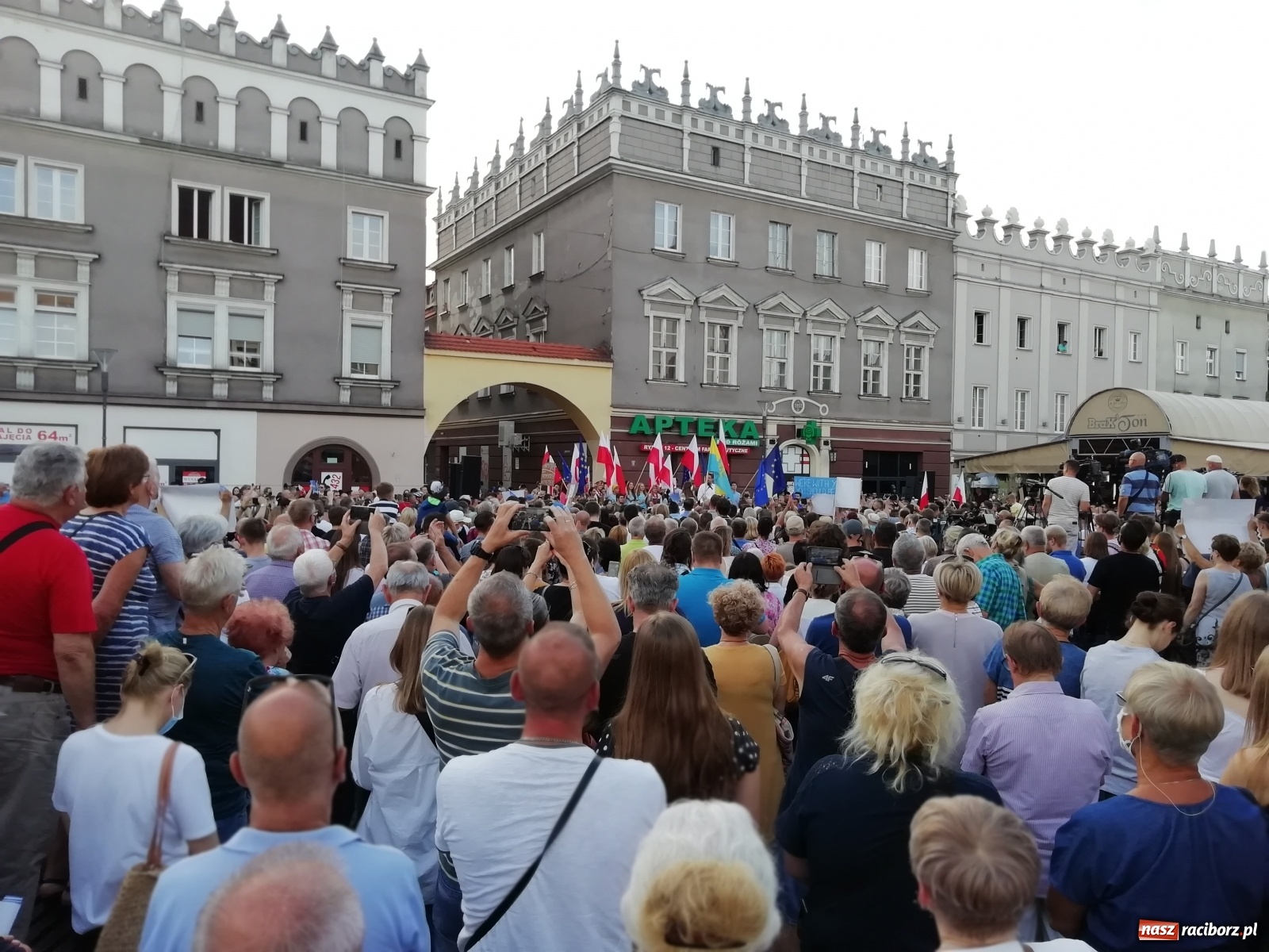 Zdjęcie w galerii na portalu naszraciborz.pl: Prezydent Raciborza zdradził kogo poprze w wyborach na urząd Prezydenta RP wiadomości z regionu