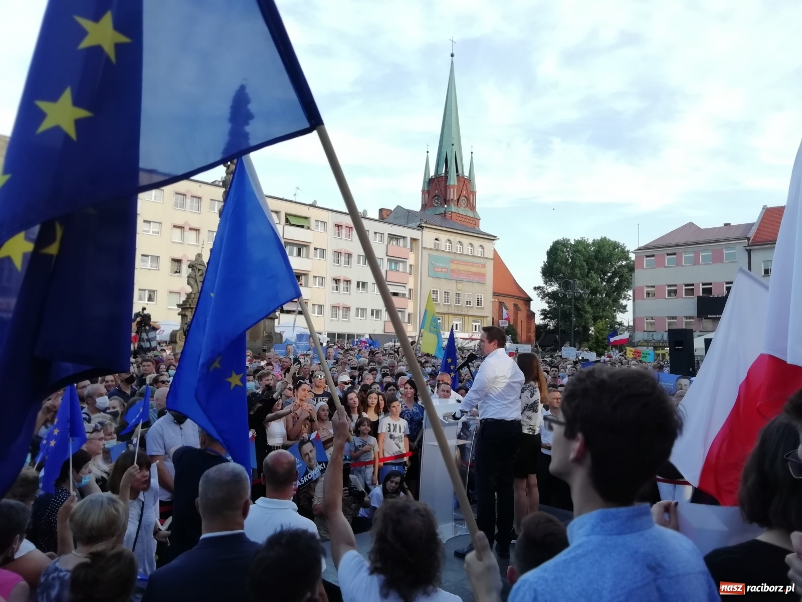 Zdjęcie w galerii na portalu naszraciborz.pl: Prezydent Raciborza zdradził kogo poprze w wyborach na urząd Prezydenta RP wiadomości z regionu